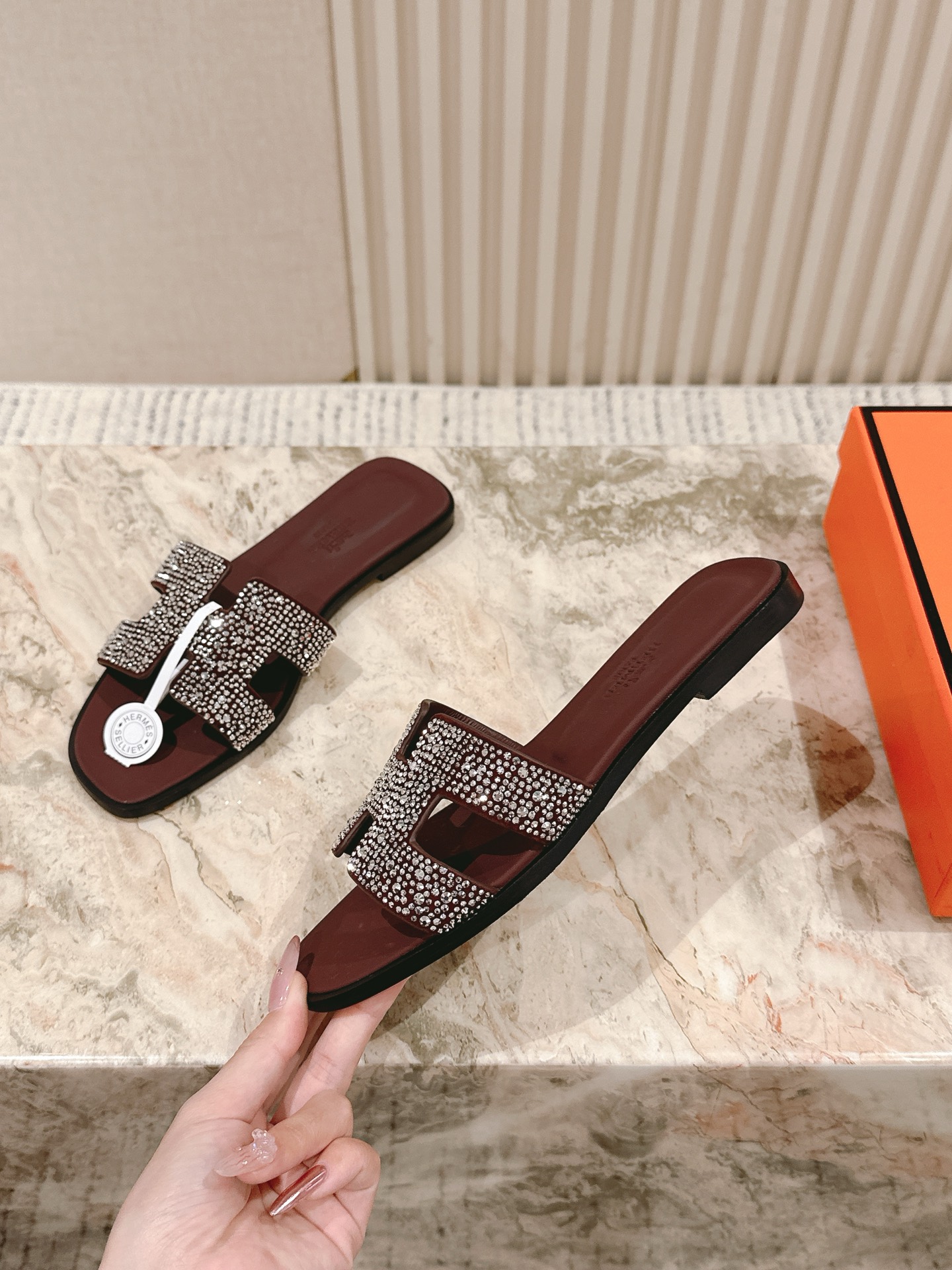 Шлёпанцы Hermès