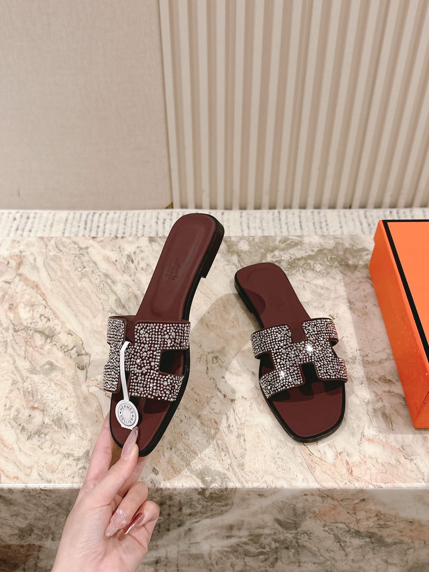 Шлёпанцы Hermès