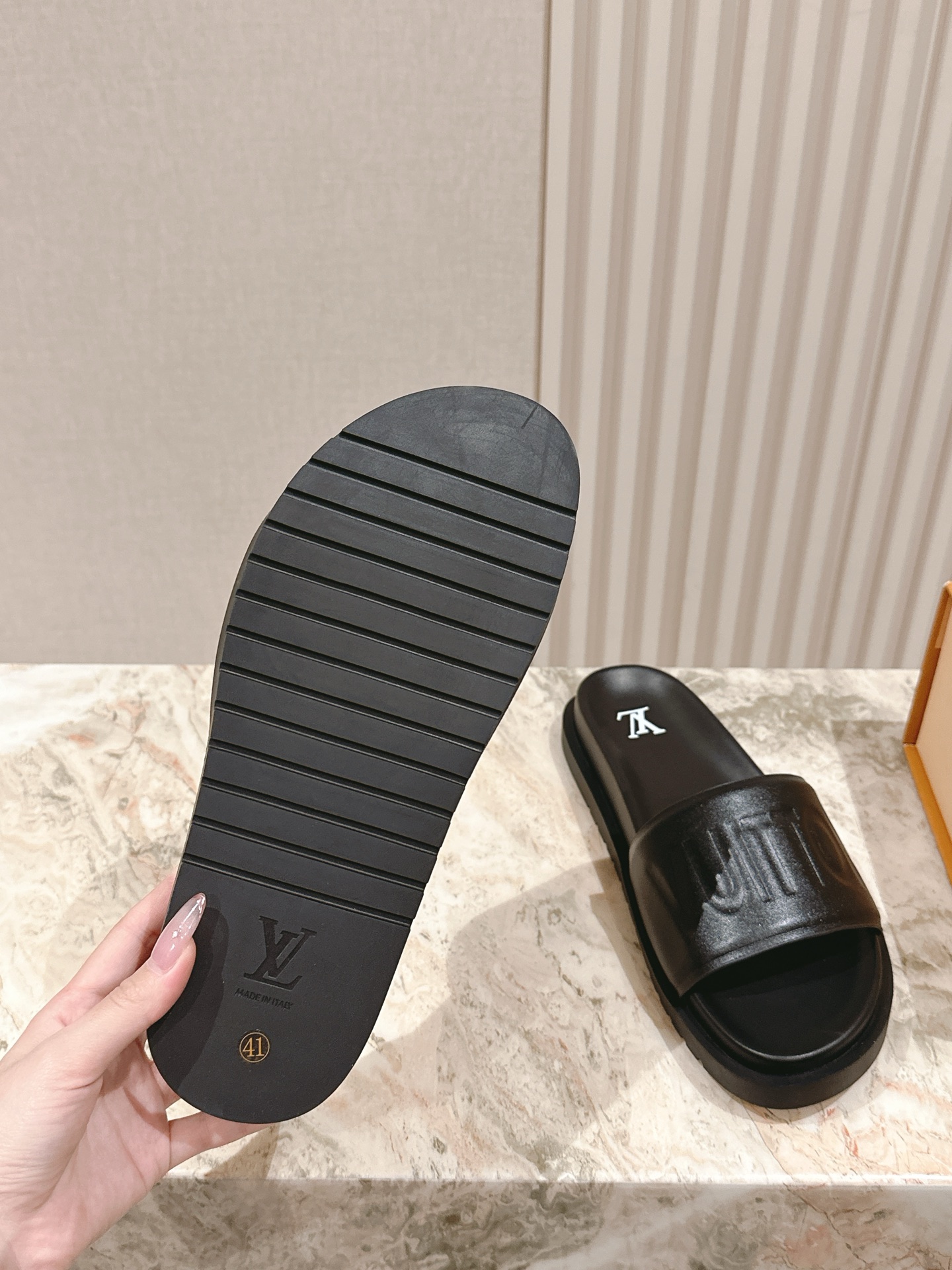 aa.jpg