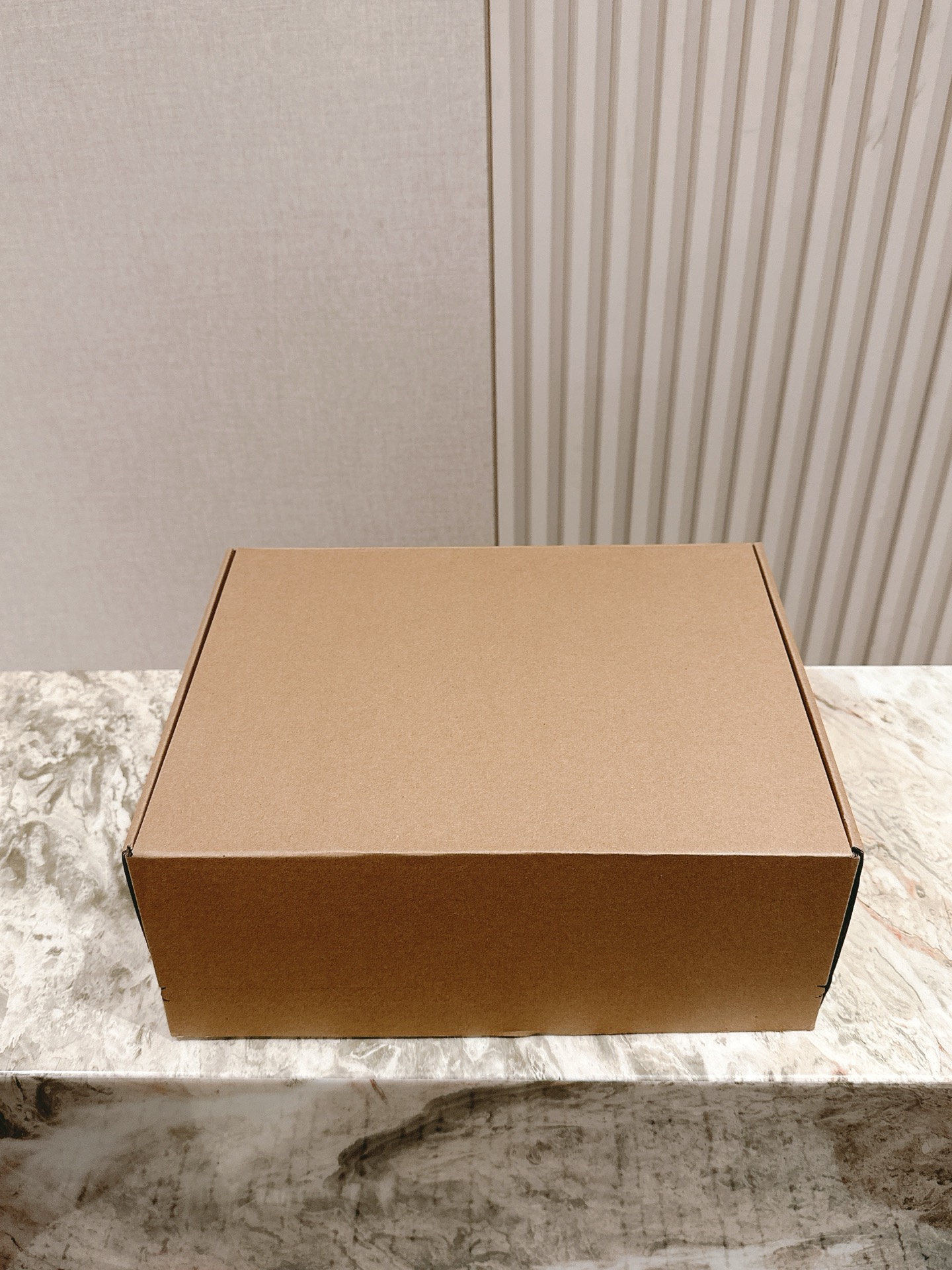 NO:243397,Counter synchronous gift box packaging, sandals, sandals19860909专柜同步礼盒包装,凉鞋,sandals,Women's Shoes