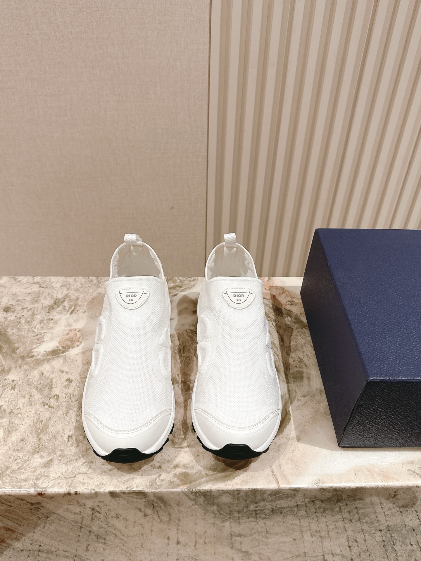 NO:469756,Men's style | 5 # Dior Chrono's new casual elastic lycra knitted sneakers once again interprets Dior's cool and fashionable concept. Lucky Star will bless you with good luck. The new EVA sole is super light and super soft Size, men's 39-47 full set of counter synchronous gift boxes!  ,casual shoes/sports shoes,dior,dior,sneakers19860909男款 | 5  # 迪奥 Dior Chrono新款休闲弹力莱卡针织运动鞋 再次演绎了迪奥酷时尚的理念,幸运星为你加持好运,全新的EVA鞋底超轻超软 Size 男39-47 全套专柜同步礼盒装！,休闲鞋/运动鞋,dior,dior,sneakers,Women's Shoes