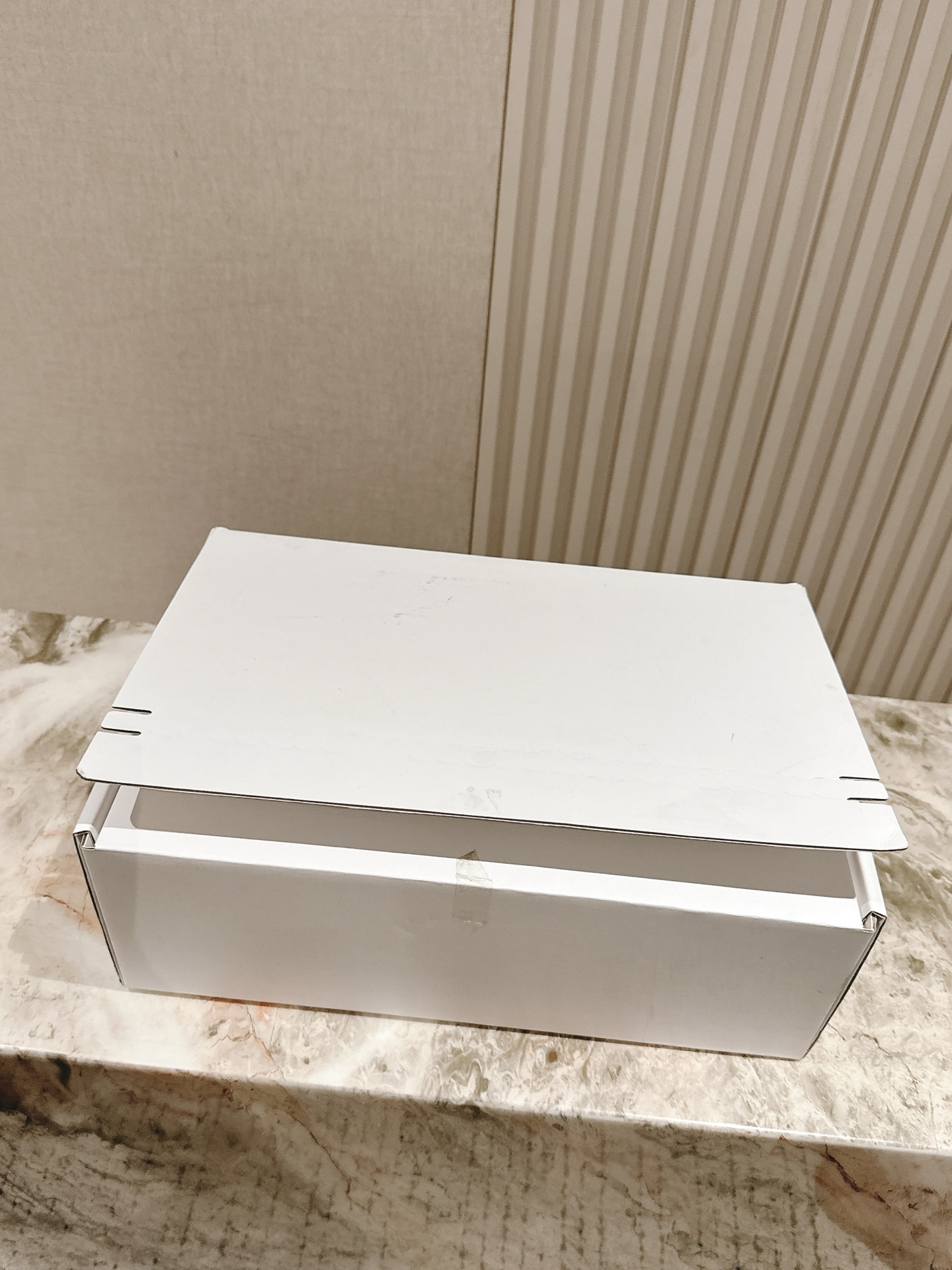 NO:409155,The counter synchronous gift box packaging!  ,slippers19860909专柜同步礼盒包装！,拖鞋,slippers,Women's Shoes