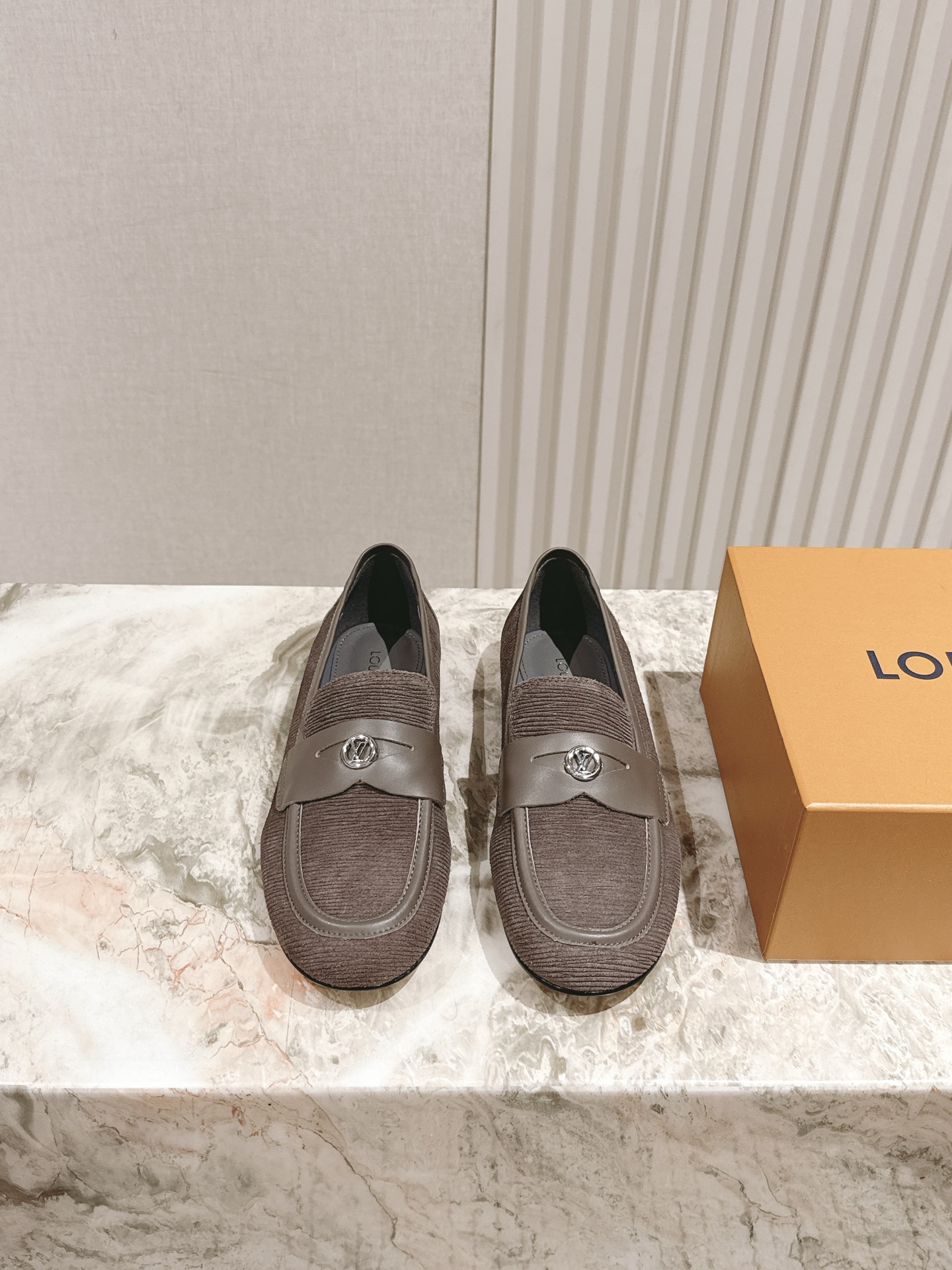   | ²⁰²5𝐬𝐬 🤍🤎
驴家早春新品🆕 new arrival～LV春夏芭蕾舞鞋，也太出彩了！时尚性