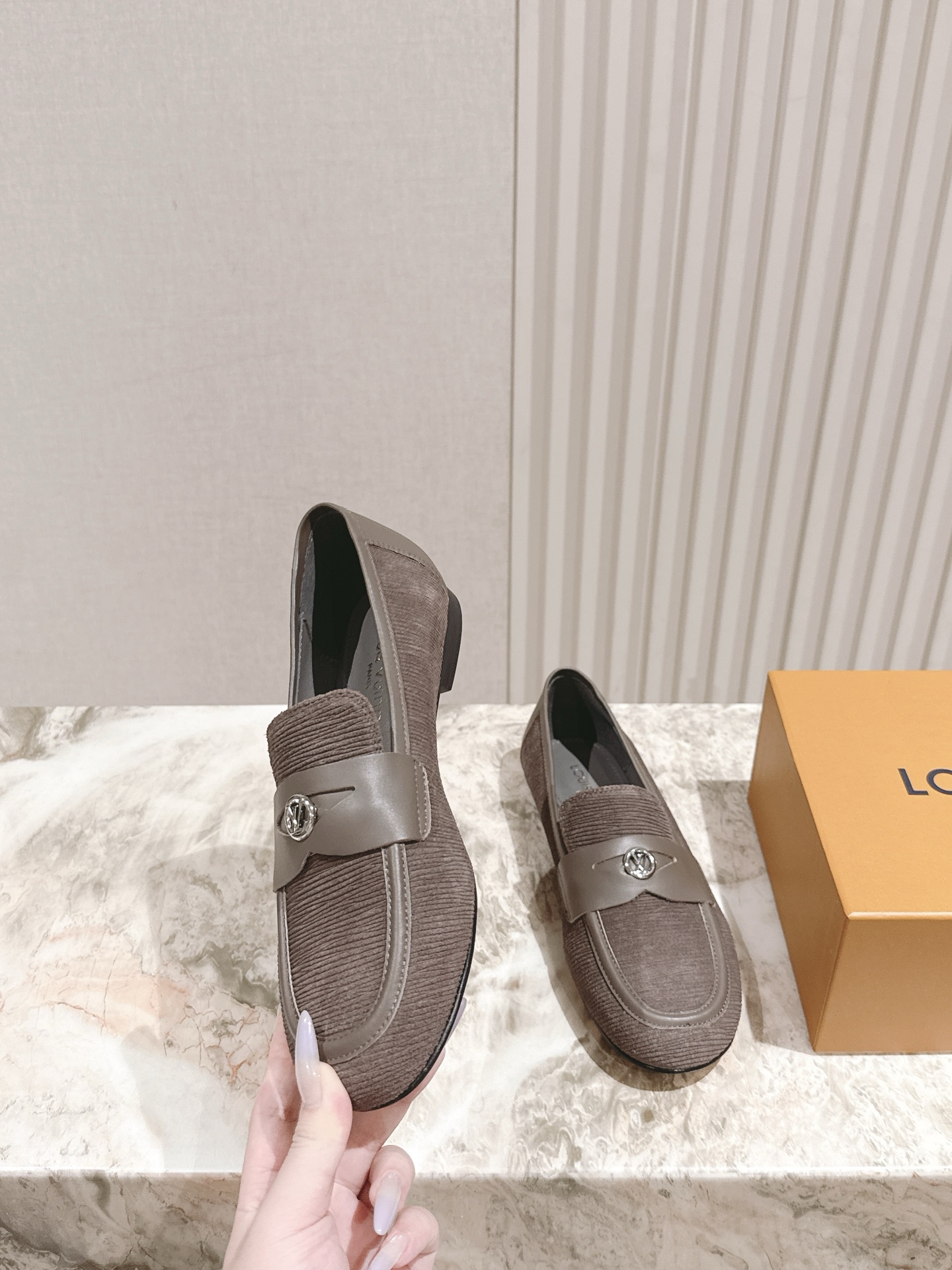   | ²⁰²5𝐬𝐬 🤍🤎
驴家早春新品🆕 new arrival～LV春夏芭蕾舞鞋，也太出彩了！时尚性