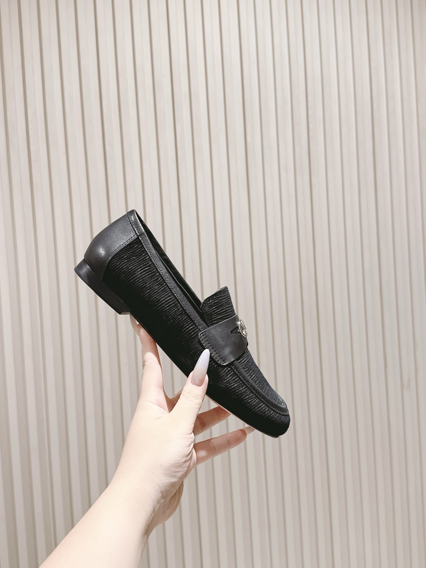   | ²⁰²5𝐬𝐬 🤍🤎
驴家早春新品🆕 new arrival～LV春夏芭蕾舞鞋，也太出彩了！时尚性
