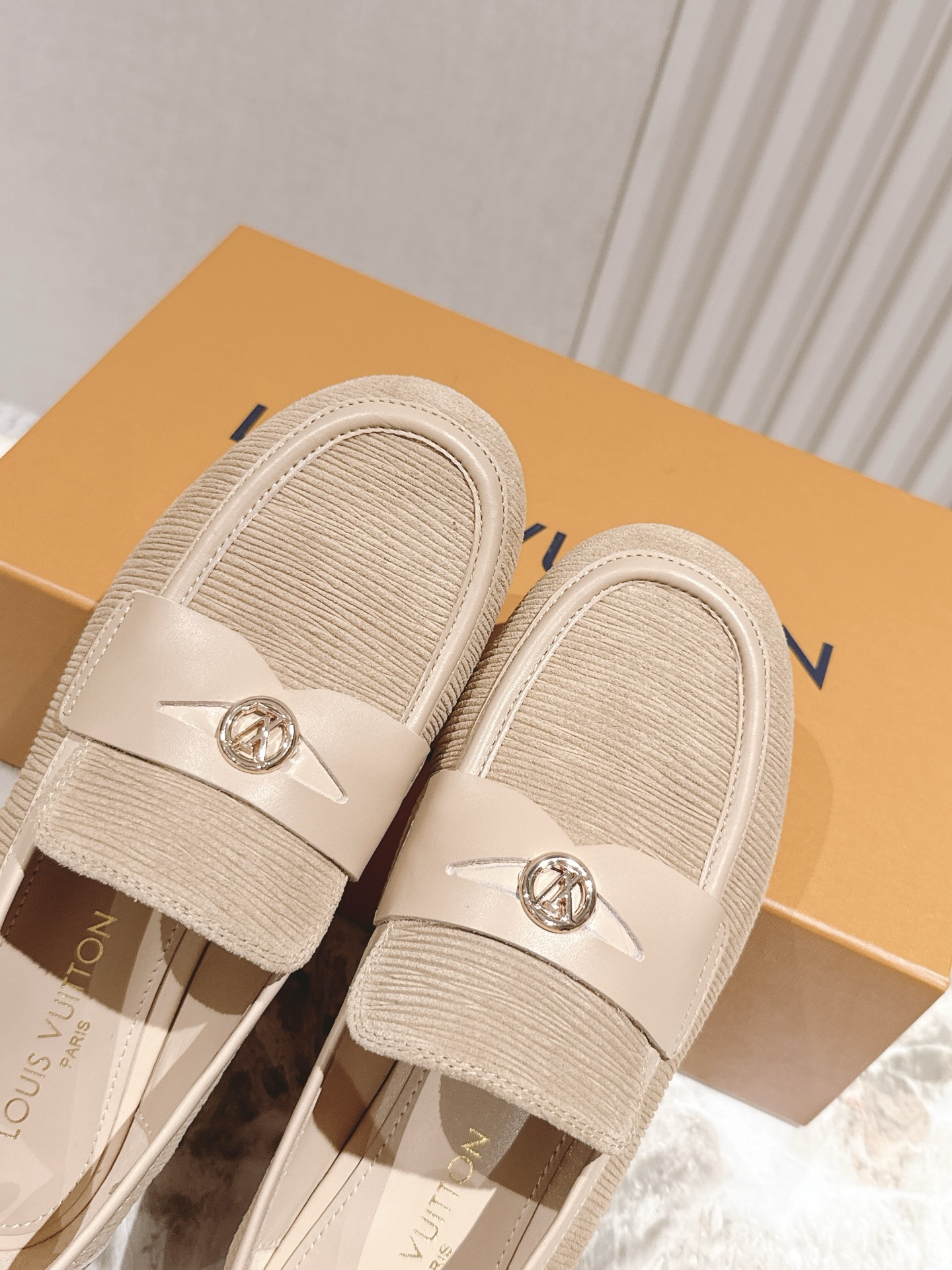   | ²⁰²5𝐬𝐬 🤍🤎
驴家早春新品🆕 new arrival～LV春夏芭蕾舞鞋，也太出彩了！时尚性