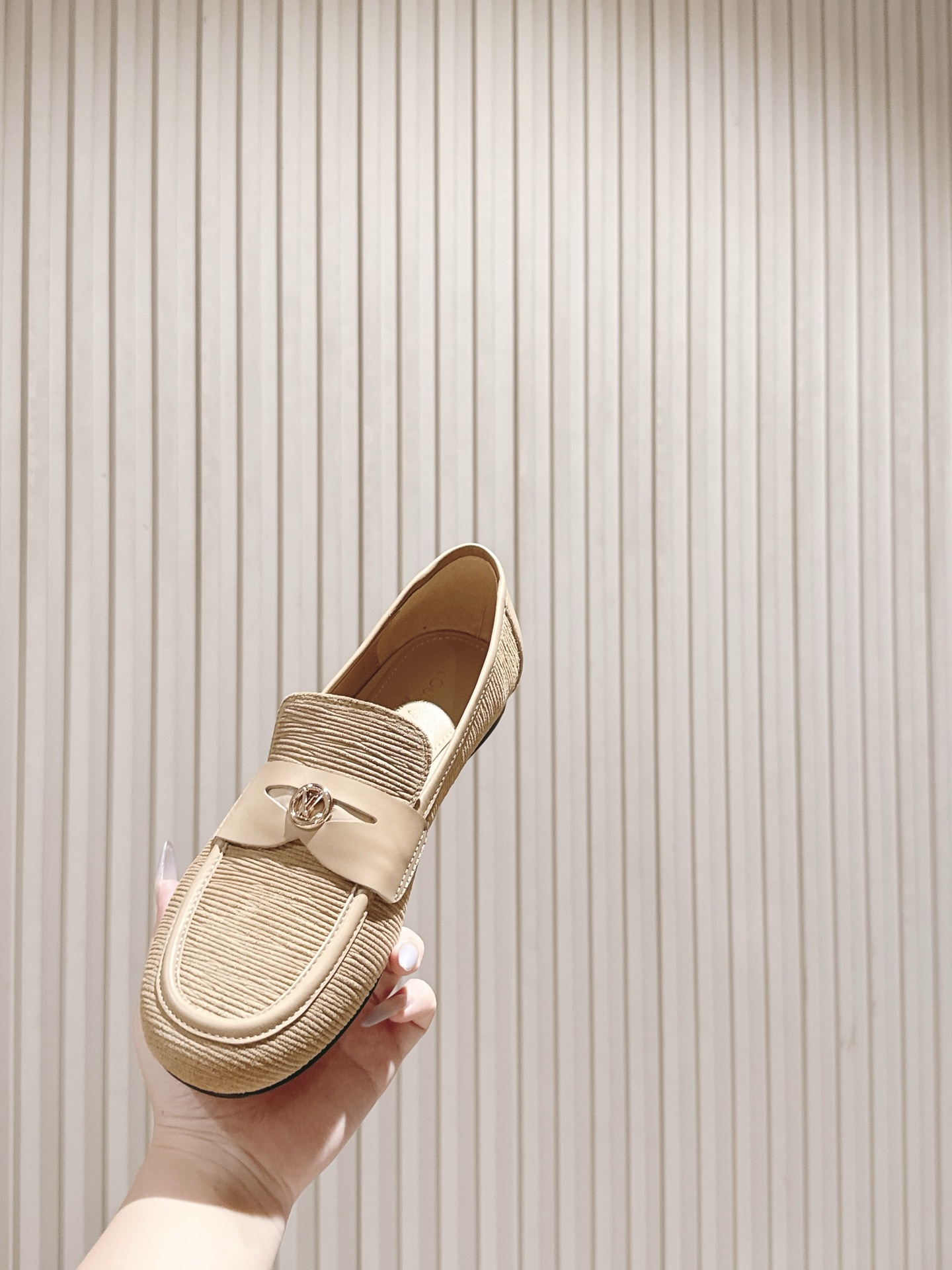   | ²⁰²5𝐬𝐬 🤍🤎
驴家早春新品🆕 new arrival～LV春夏芭蕾舞鞋，也太出彩了！时尚性