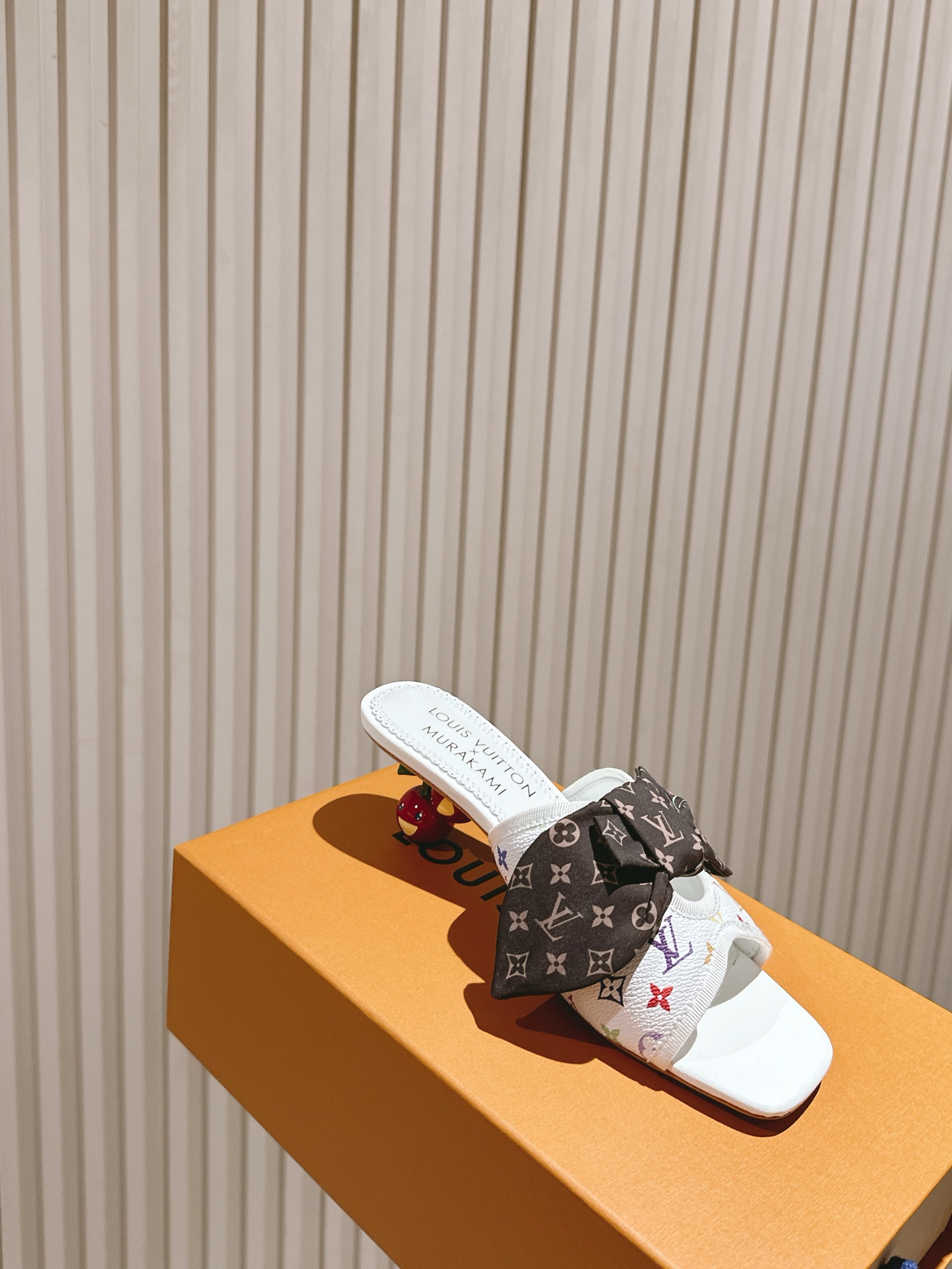 樱桃🍒跟  | ²⁰²5𝐬𝐬 🤍🤎
驴家早春新品🆕 new arrival～LV春夏玛丽珍鞋，也太出彩了