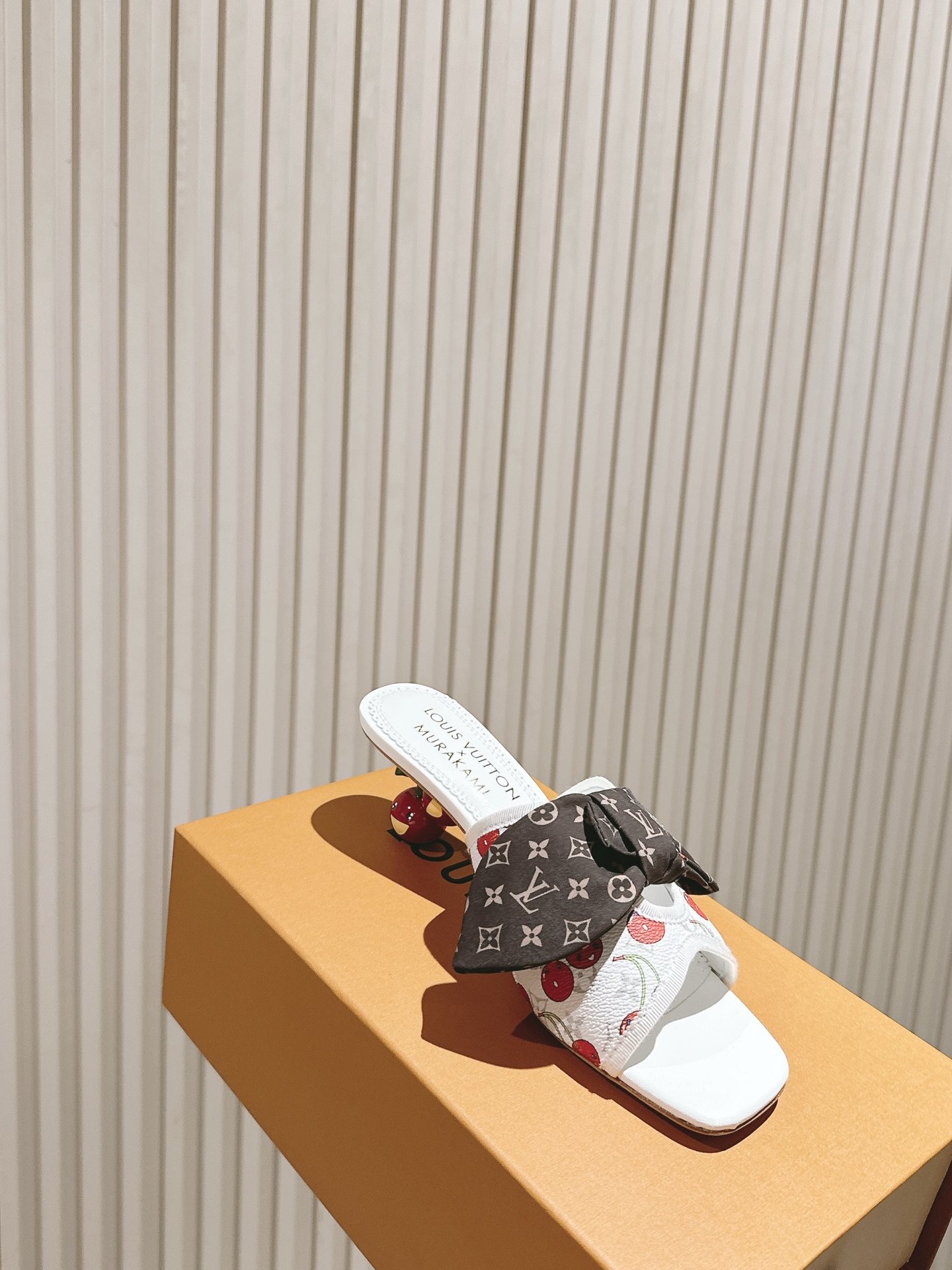 樱桃🍒跟  | ²⁰²5𝐬𝐬 🤍🤎
驴家早春新品🆕 new arrival～LV春夏玛丽珍鞋，也太出彩了