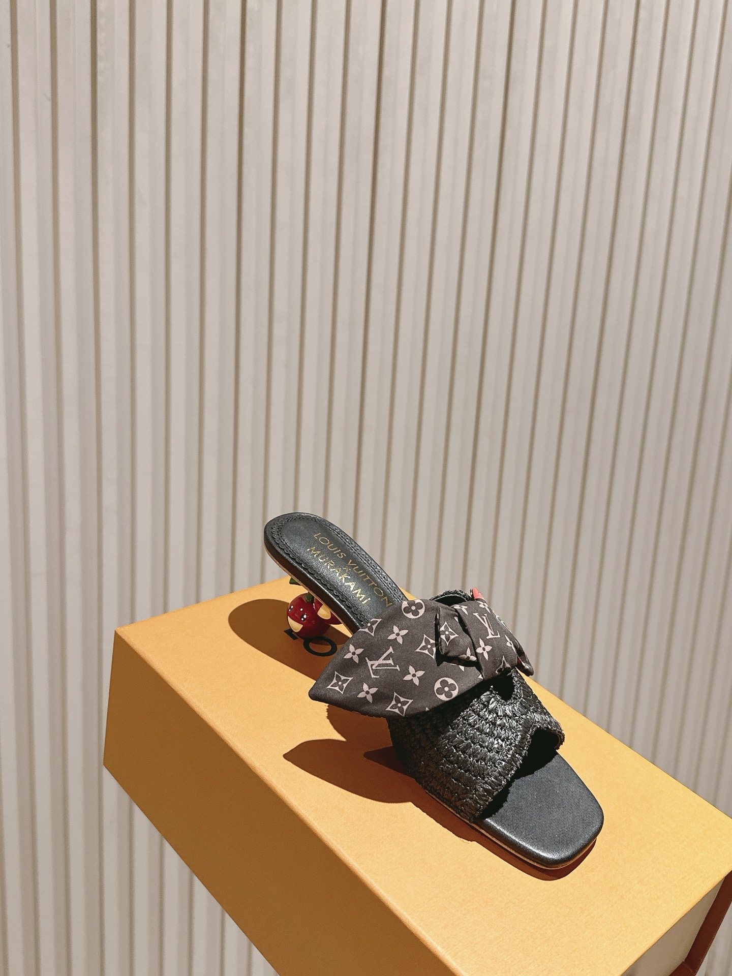 樱桃🍒跟  | ²⁰²5𝐬𝐬 🤍🤎
驴家早春新品🆕 new arrival～LV春夏玛丽珍鞋，也太出彩了