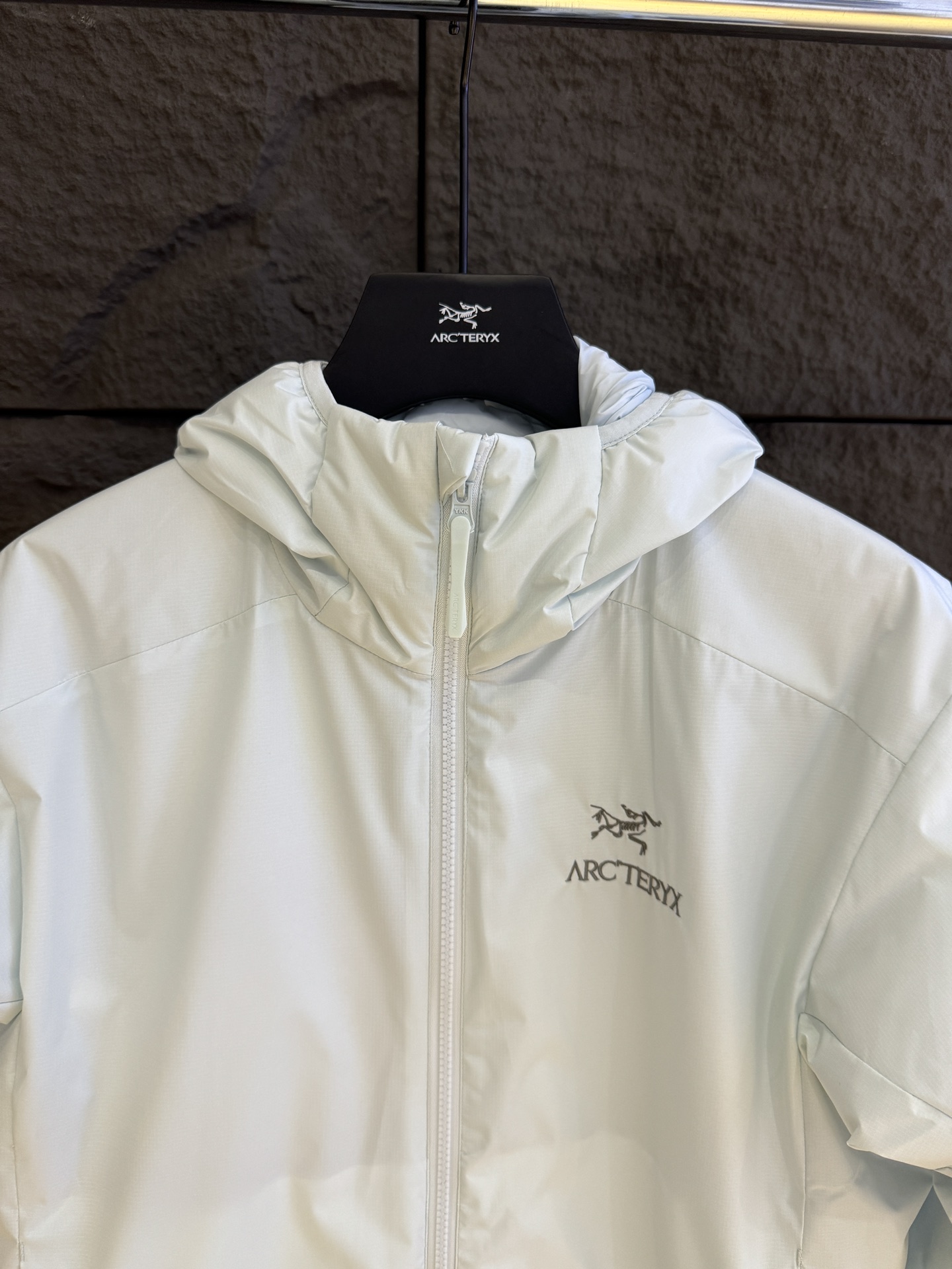 Arcteryx始祖鳥 Atom Hoody M Logo字母圏案戸外防水保暖连帽棉服外套 @以太蓝