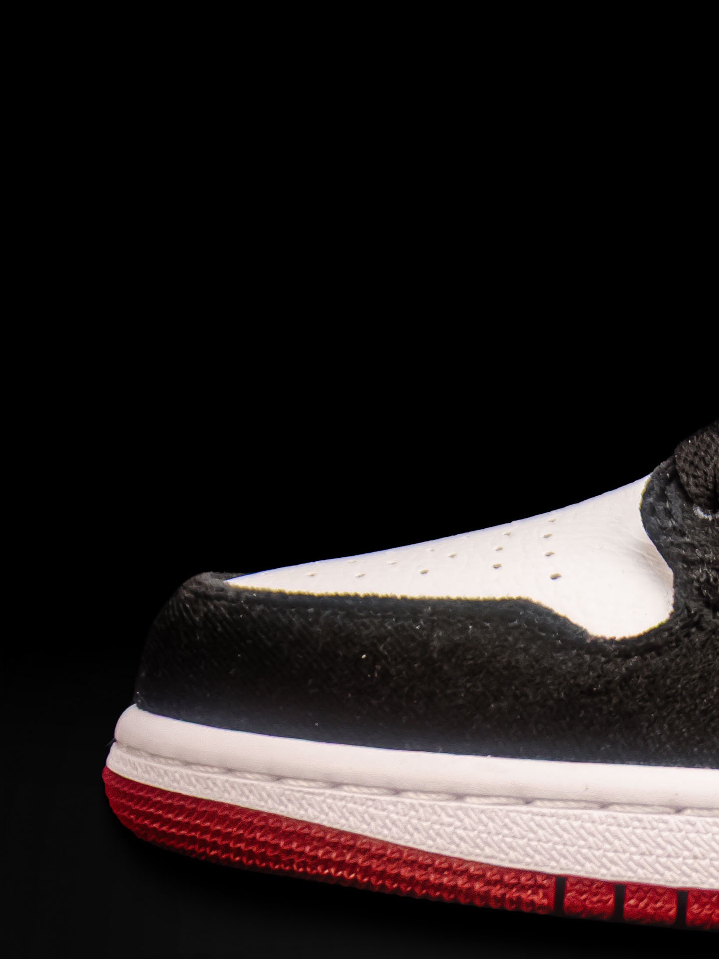 _dix9sK8q_6ZPtV0l7pZyqJLyt9vHMPKoq0XVS3w