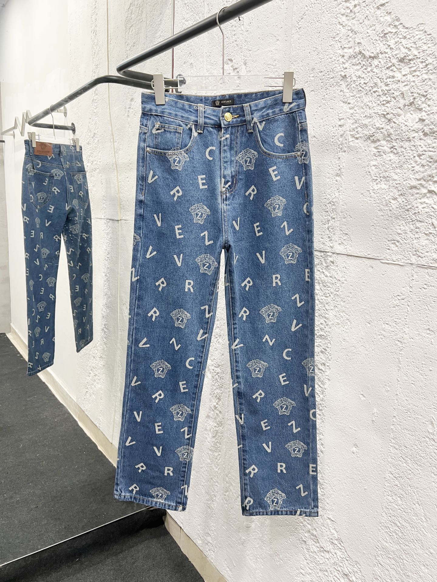Número de modelo: 896 VERSACE & Versace jeans clásicos con logo de estampado completo ⚠Versión alta desarrollada con pa…