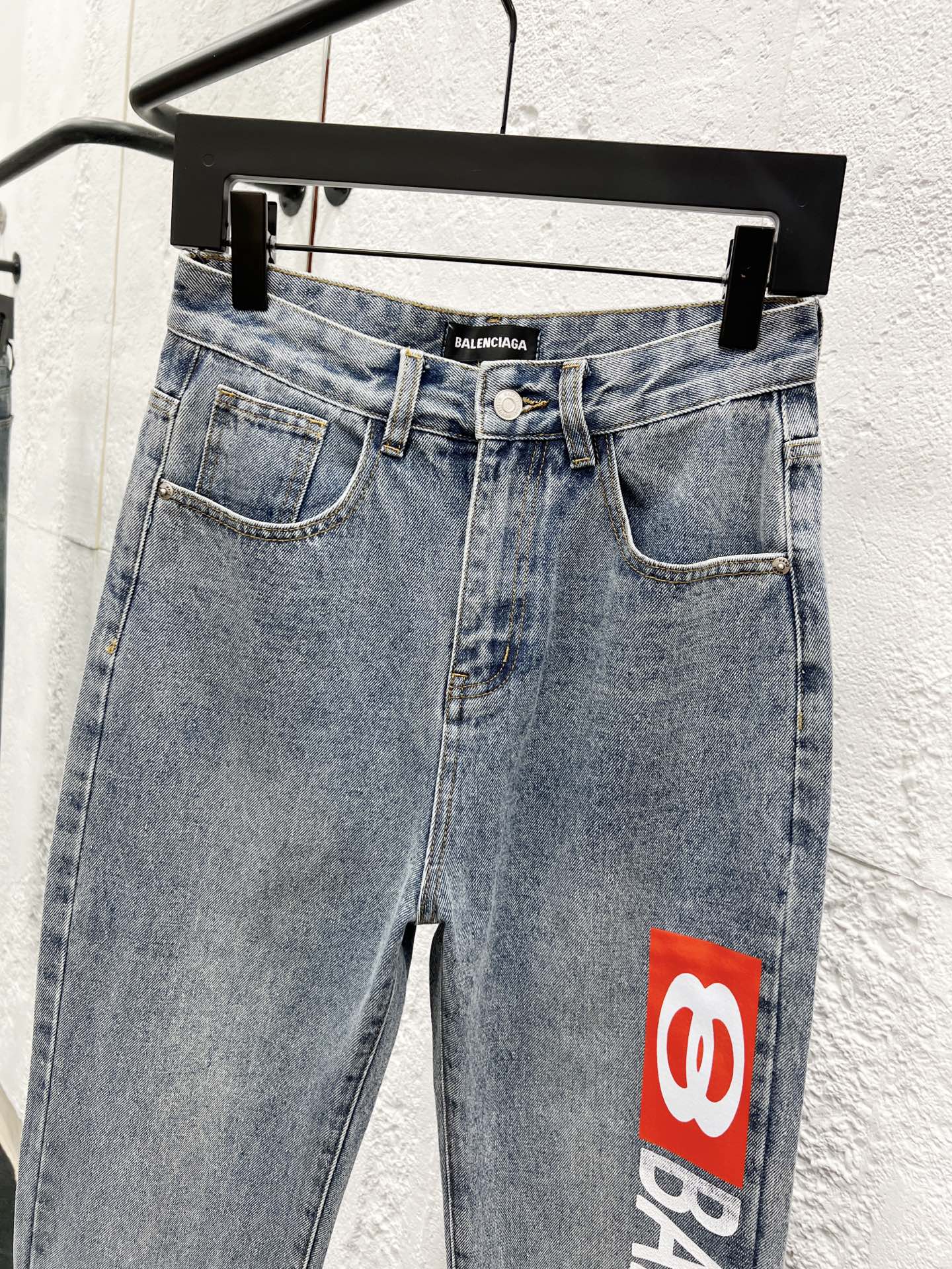 Balenciaga Straight-Leg Denim Jeans with Logo Print in Blue 7 i1756282238881 976 0 5