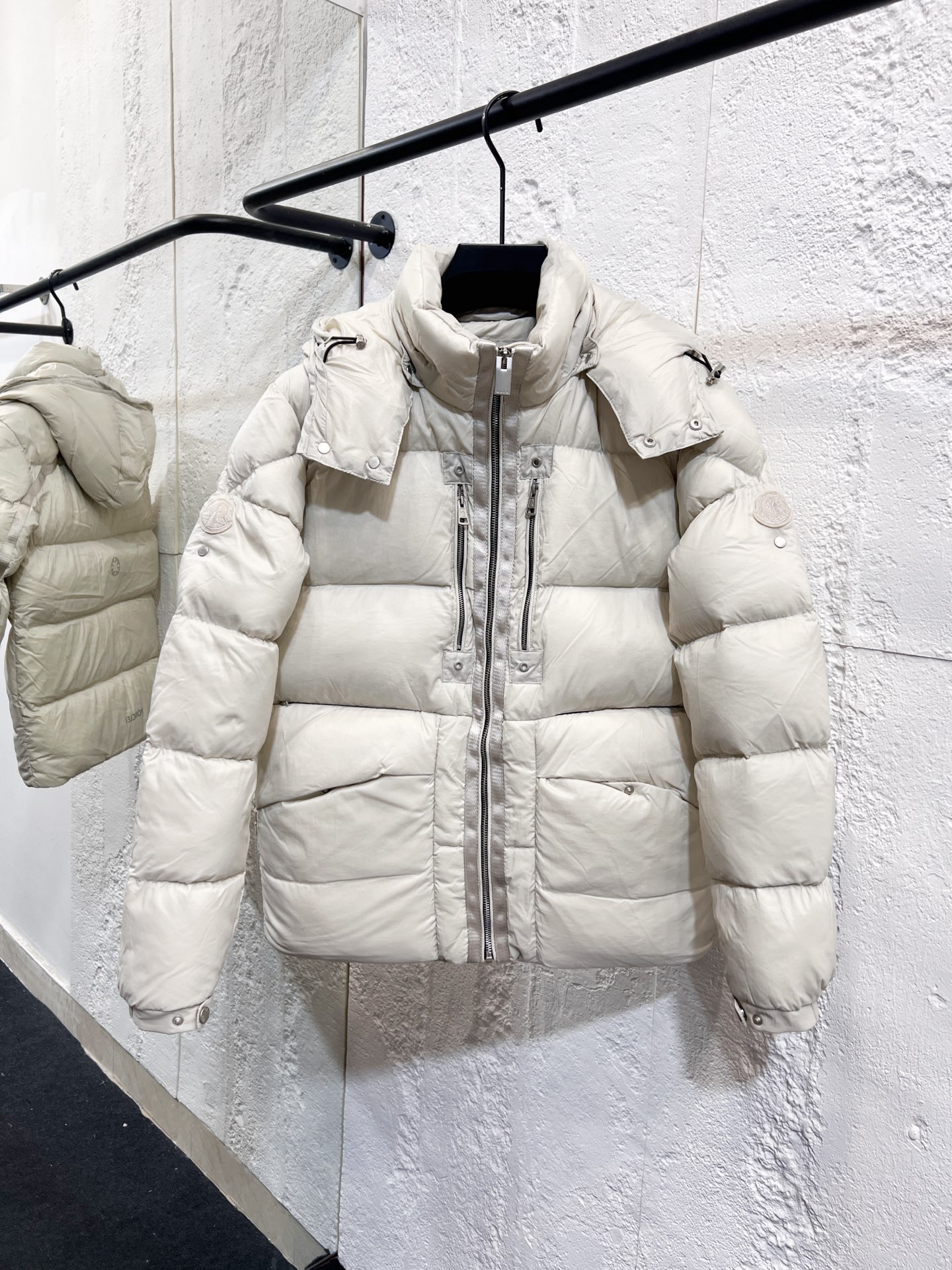 Número de modelo: Y21 Nuevo otoño-invierno 2025 🆕 Chaqueta de plumas para parejas. Réplica 1:1 con herrajes personaliz…