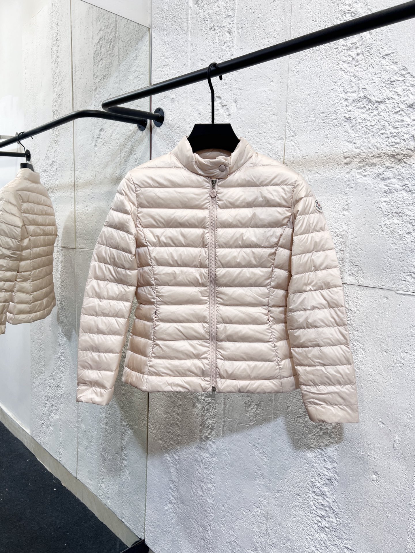Modelo: Y29 Nuevo estilo de otoño/invierno 2025 🆕 Chaqueta de plumas para parejas. Accesorios de metal personalizados …