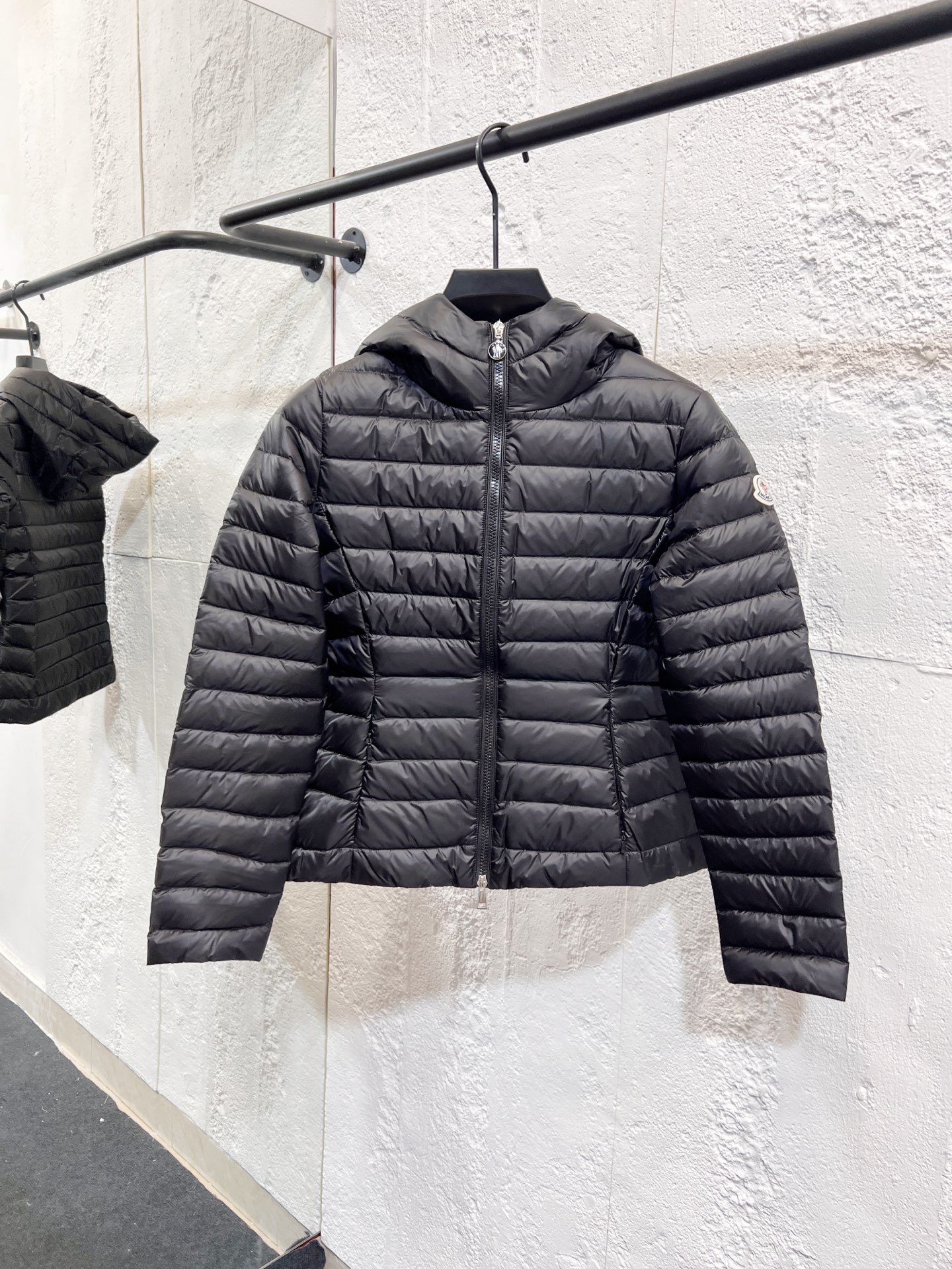 Modelo: Y33 Nuevo estilo de otoño/invierno 2025 🆕 Chaqueta de plumas para parejas. Accesorios de metal personalizados …