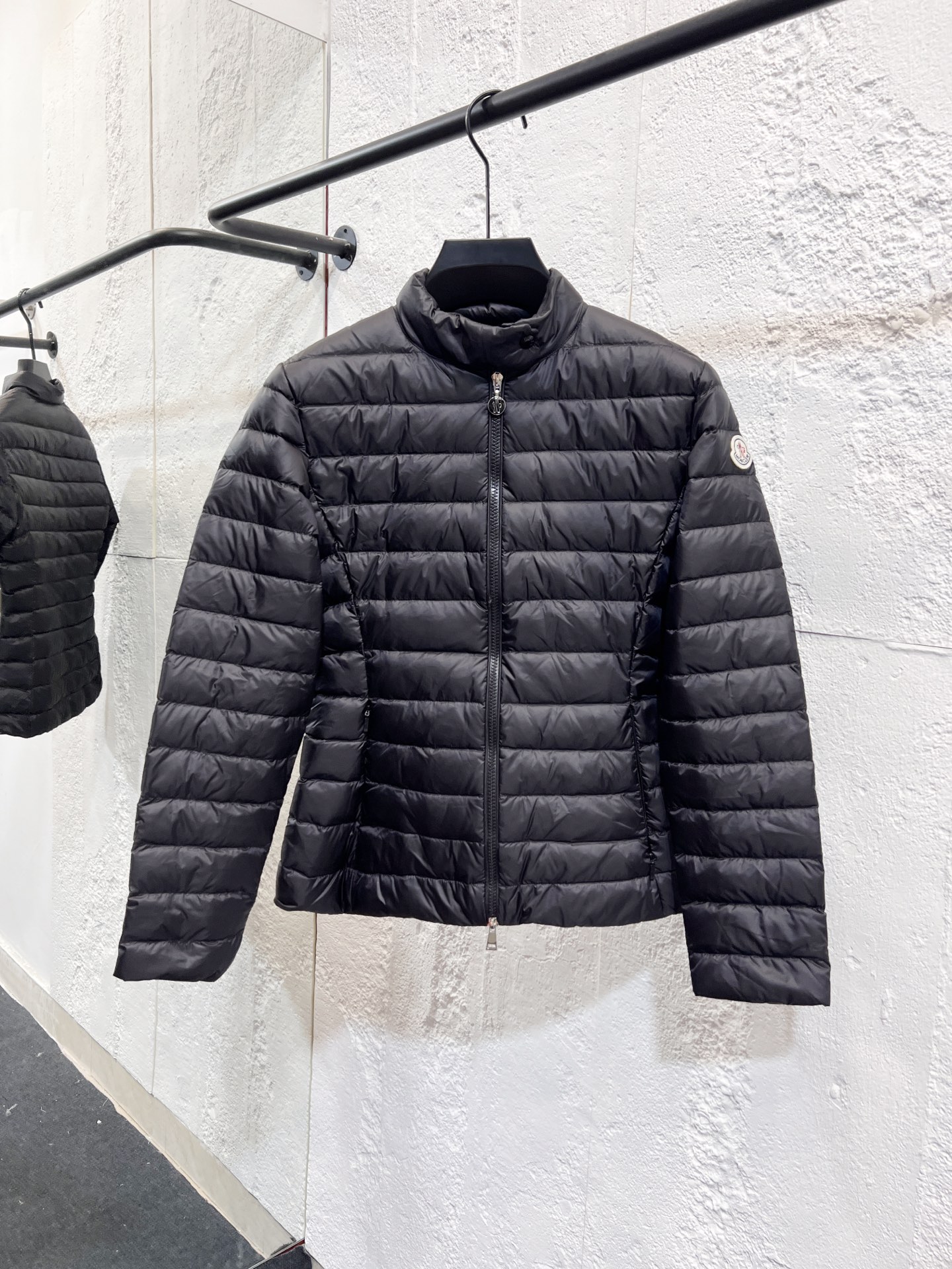 Modelo: Y31 Nuevo estilo de otoño/invierno 2025 🆕 Chaqueta de plumas para parejas. Accesorios de metal personalizados …