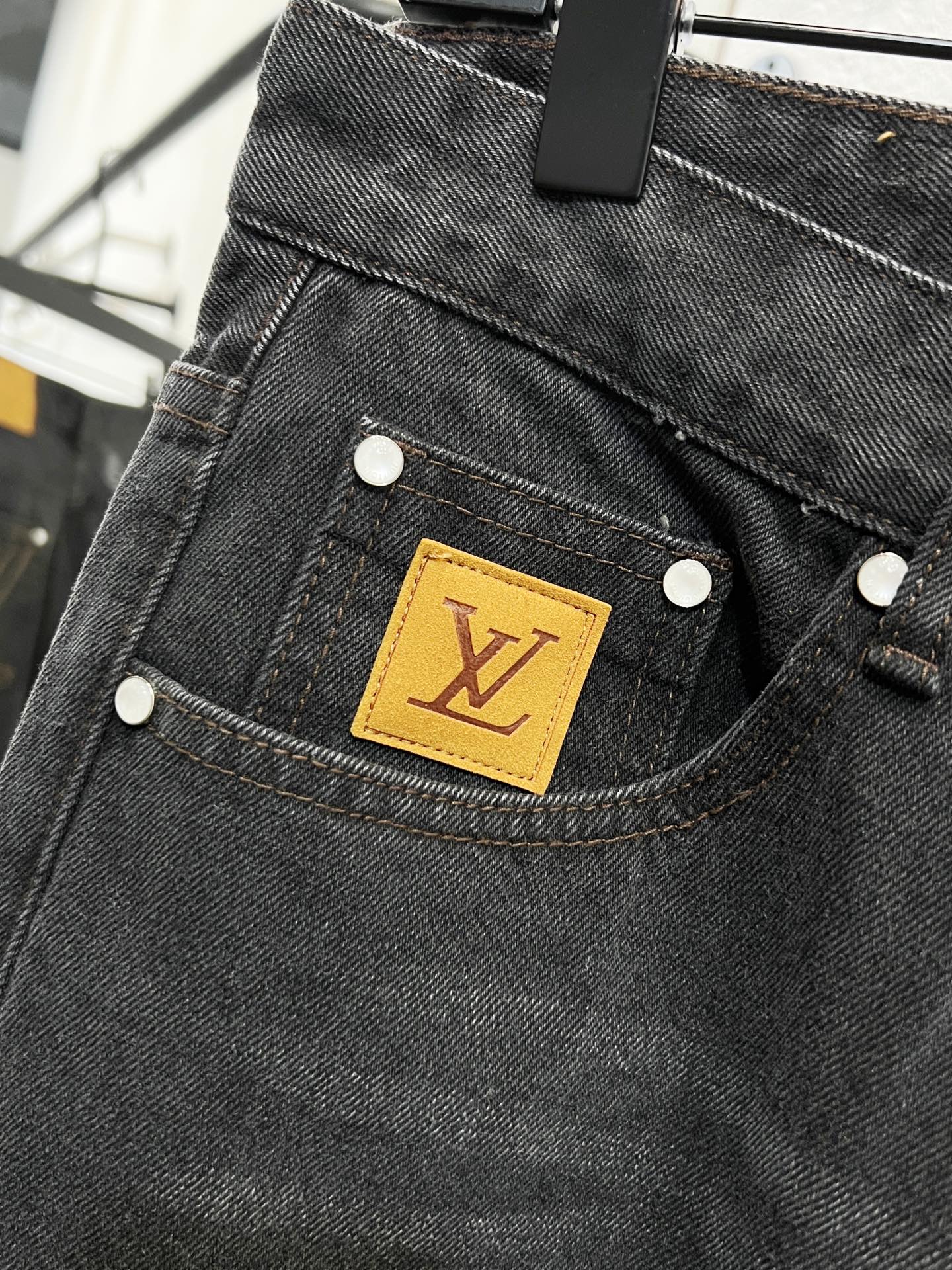 מכנסי דנים שחורים בצבע אחד של Louis Vuitton - אופנה אנונית 5 i1757832664360 4749 0 4