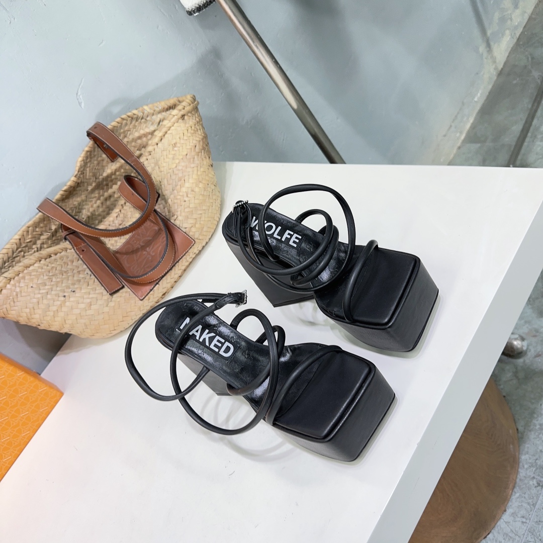 High-Quality Fox Head Sandal Slippers by NAKED: Luxury Design with Bold Details - 图片 6