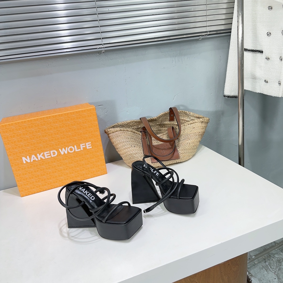 High-Quality Fox Head Sandal Slippers by NAKED: Luxury Design with Bold Details - 图片 3