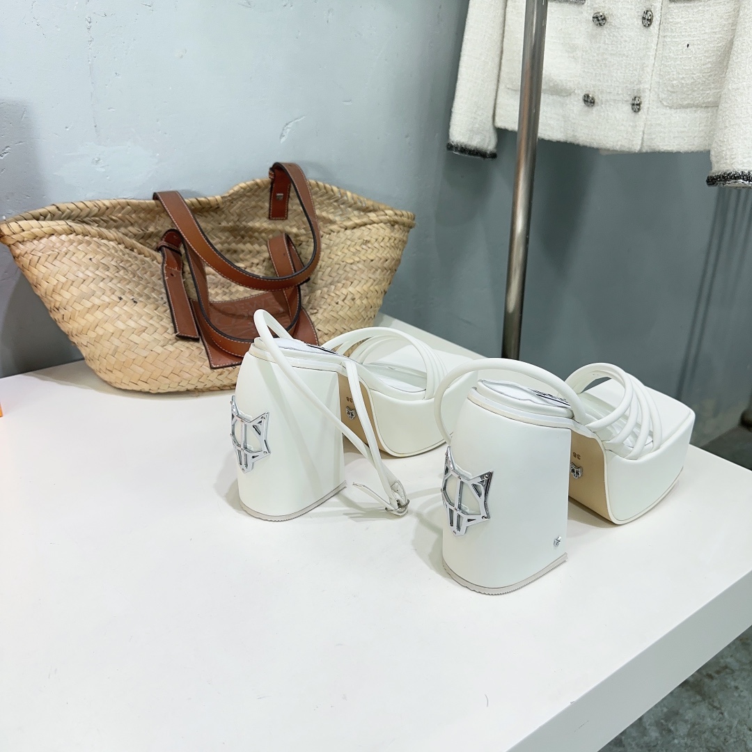 Luxury Fox Head Sandal Slippers by NAKED: High Quality and Stylish Design - 图片 9