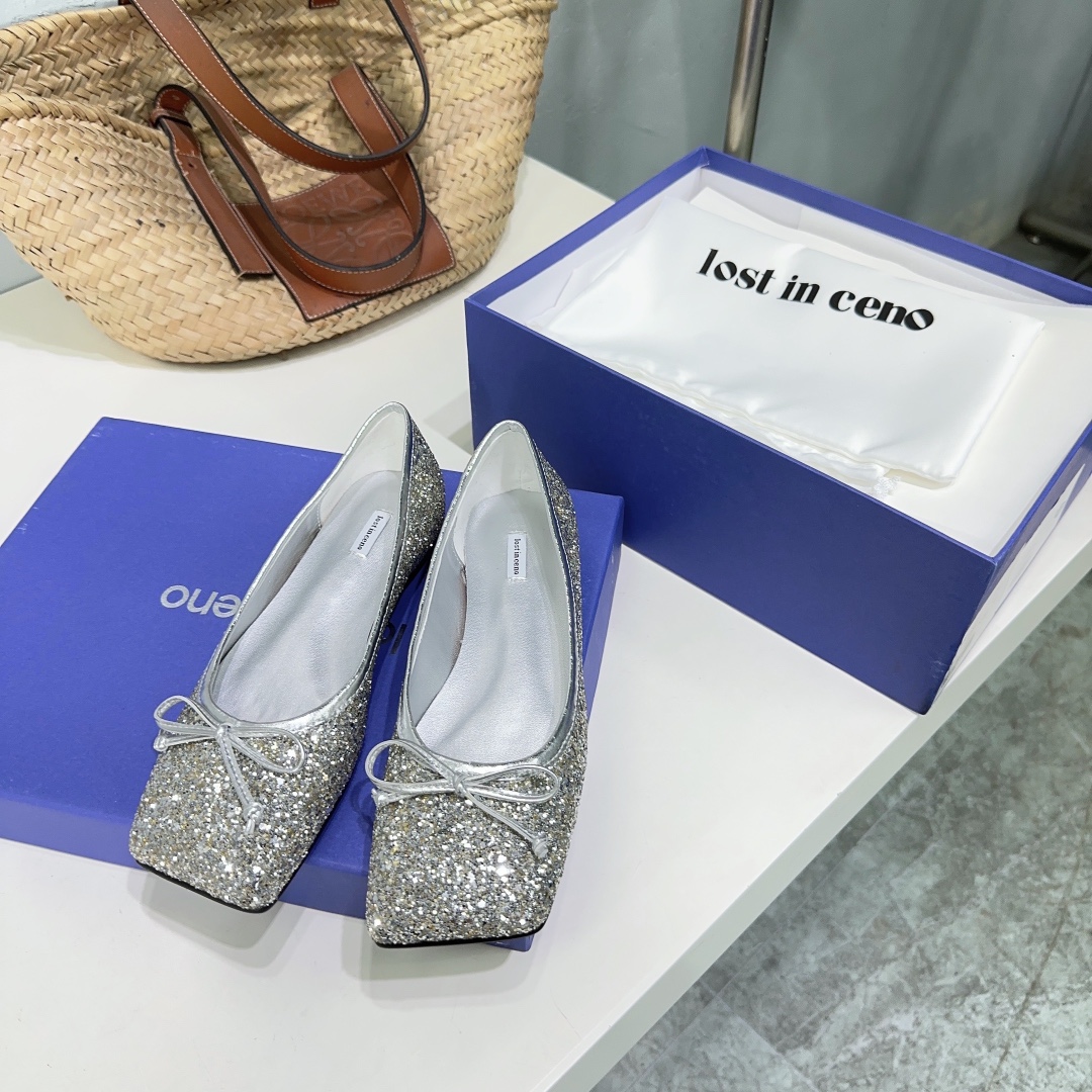 High-Quality Ballet Shoes with Mixed Sheep Hides and Glits Skins. - 图片 4