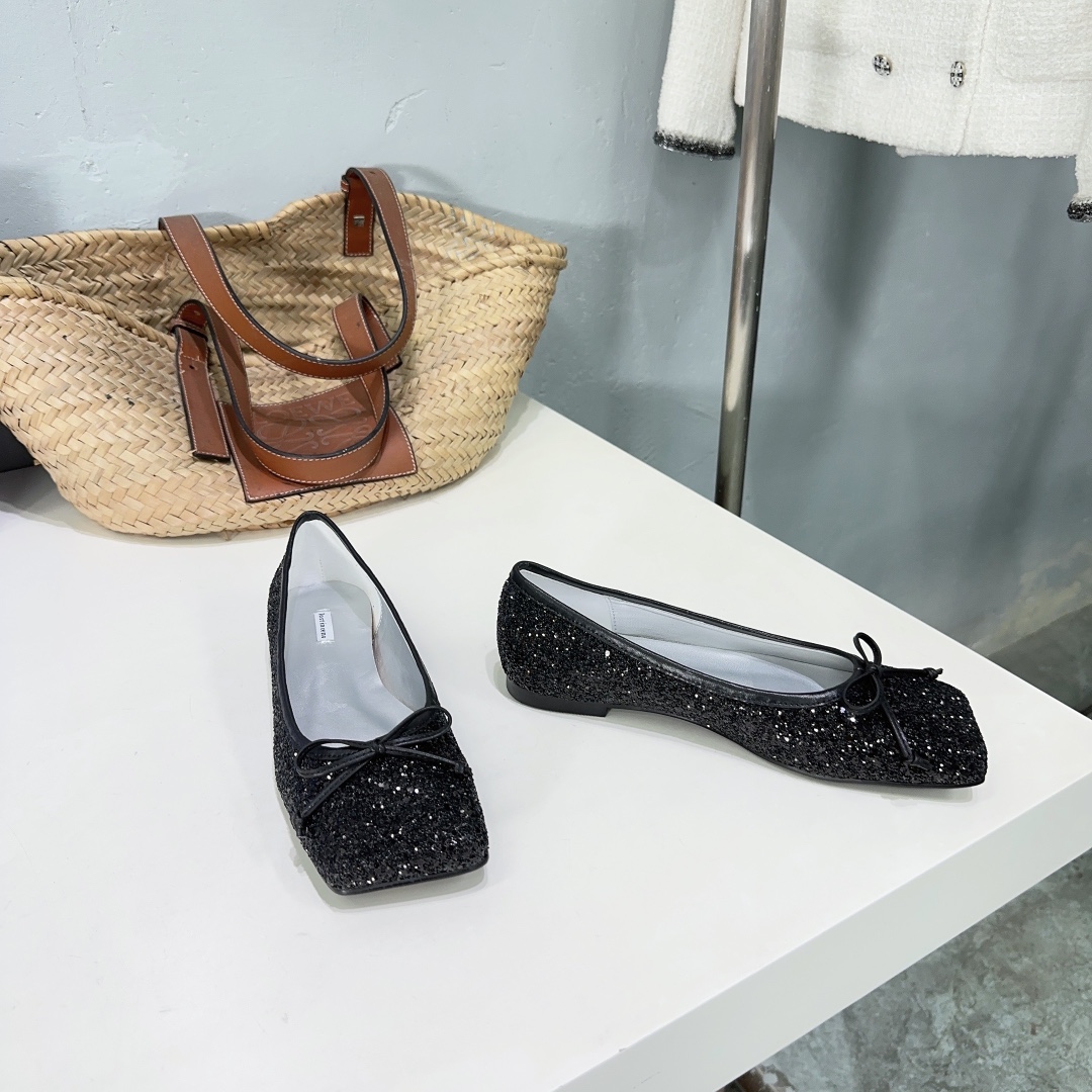 High-Quality Ballet Shoes with Sheep Hides and Glits: Factory-New, Limited Stock! - 图片 3