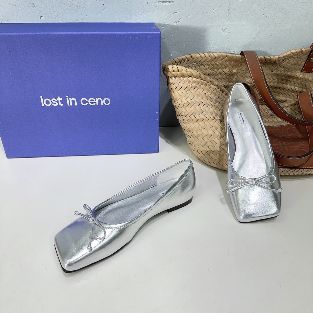 High-Quality Ballet Shoes with Mixed Sheep Hides and Glits Skins.