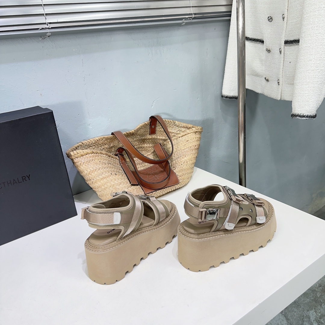 High Quality 650 Cowskin Platform Shoes: Stylish, Durable, and Comfortable Sizes 35-40 - 图片 9