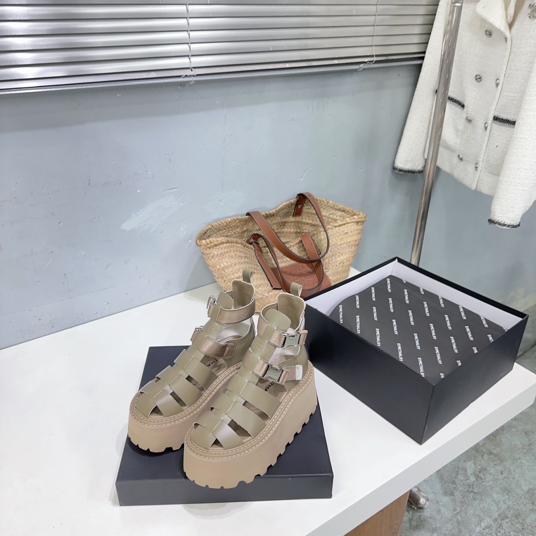 High Quality Fashion Boots: Durable, Stylish, and Comfortable for All Seasons