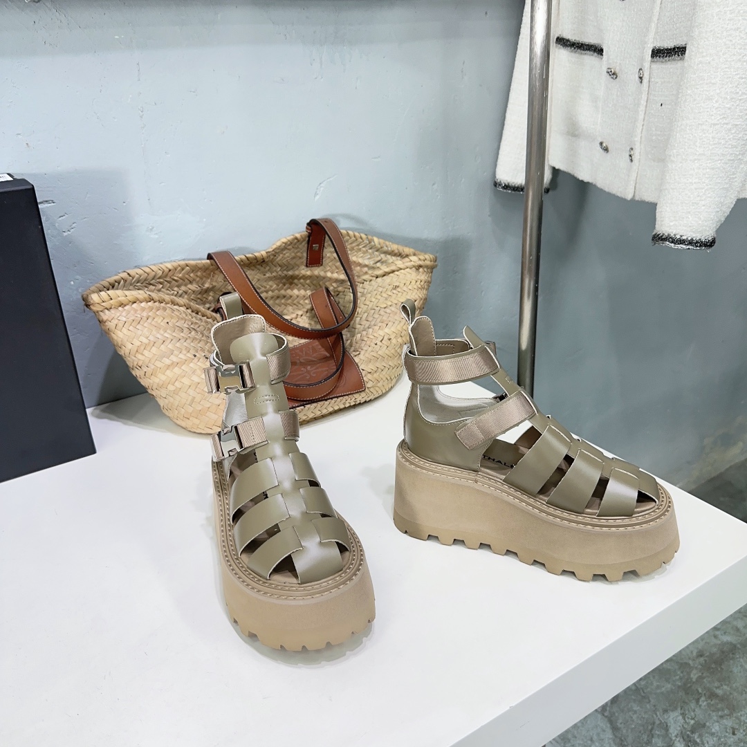 High Quality Fashion Boots: Durable, Stylish, and Comfortable for All Seasons - 图片 2