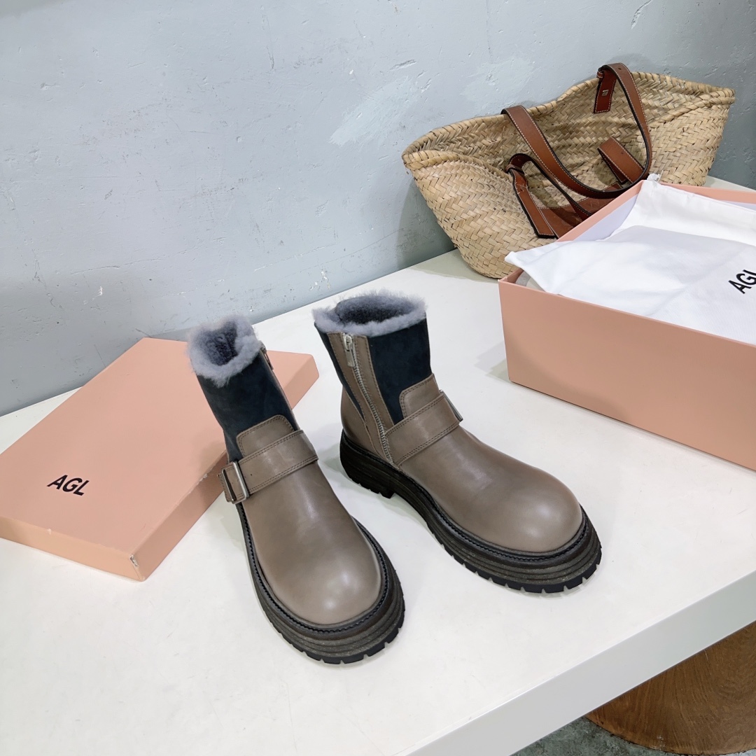 High-Quality AGL24 Leather Boots for Autumn and Winter Fashion