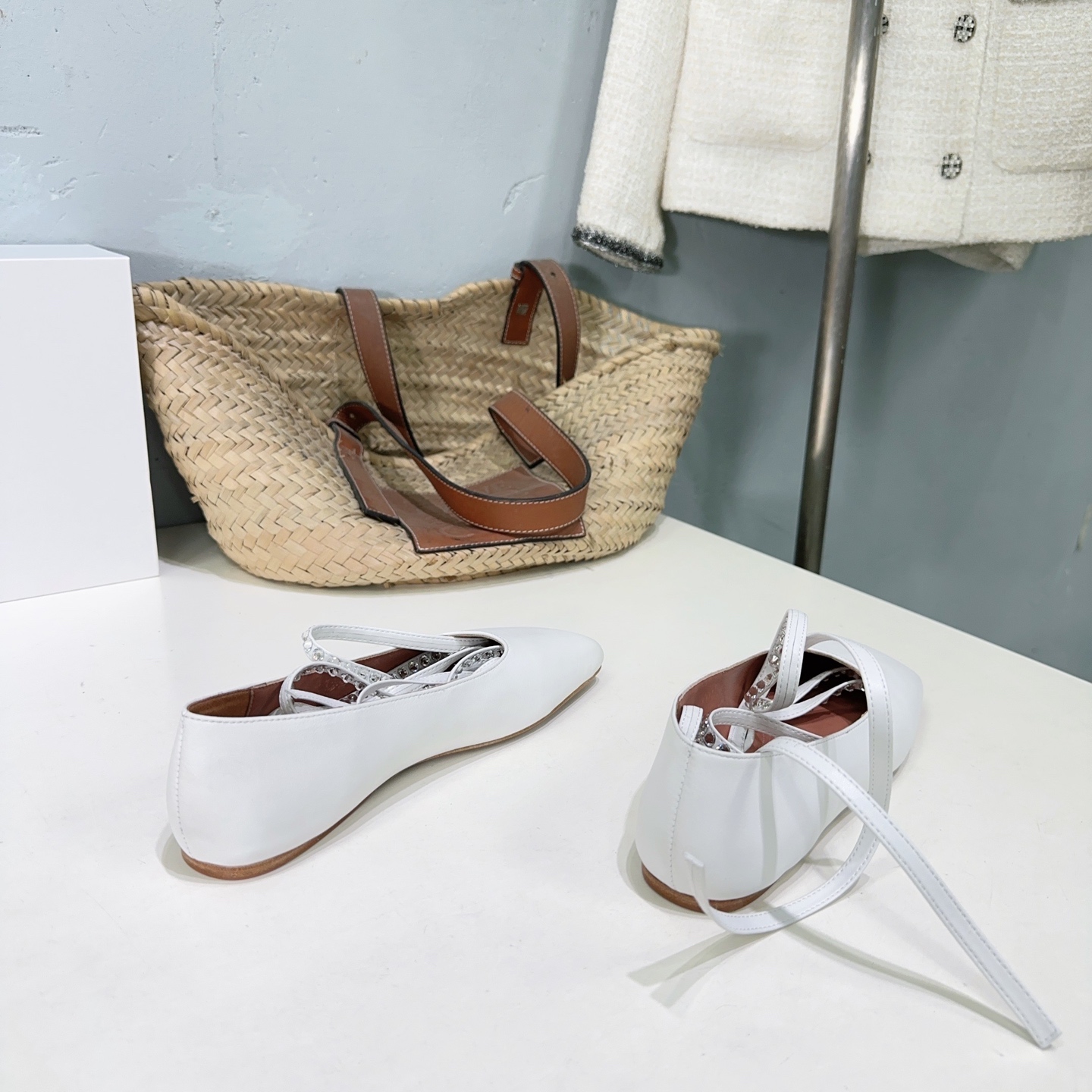 High Quality Amina Muaddi French Drilling Dress and Ballet Shoes Collection - 图片 4