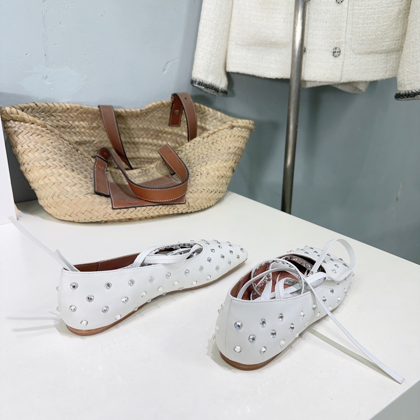 High Quality Amina Muaddi Ballet Shoes with French Water Drilling – Elegant and Stylish! - 图片 4