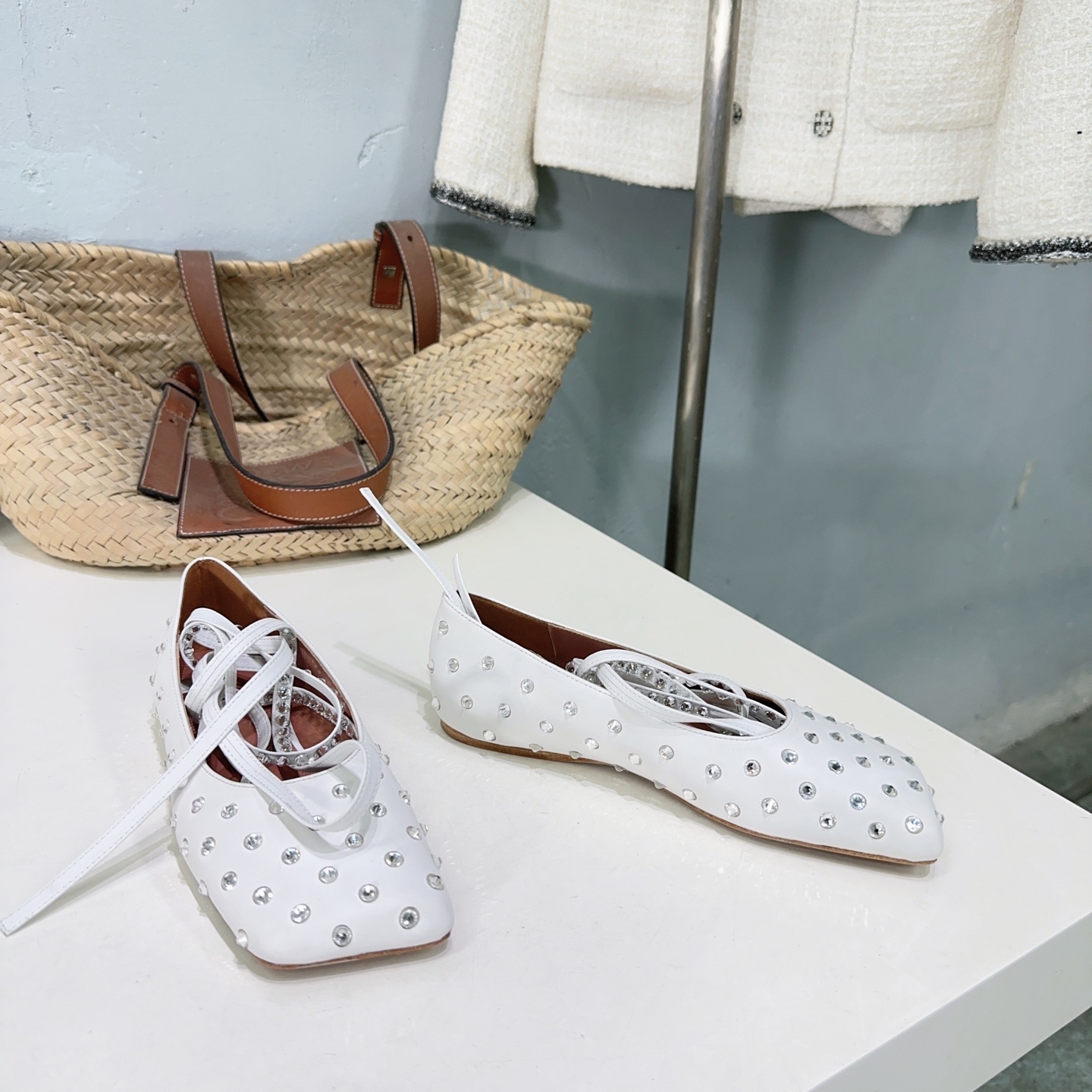 High Quality Amina Muaddi Ballet Shoes with French Water Drilling – Elegant and Stylish! - 图片 3