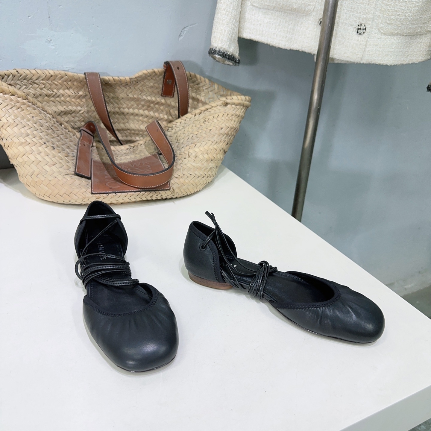 “LEMAIRE Mary Jane Ballet Shoes: High-Quality Italian Imports in Lazy Chicken Yellow” - 图片 4
