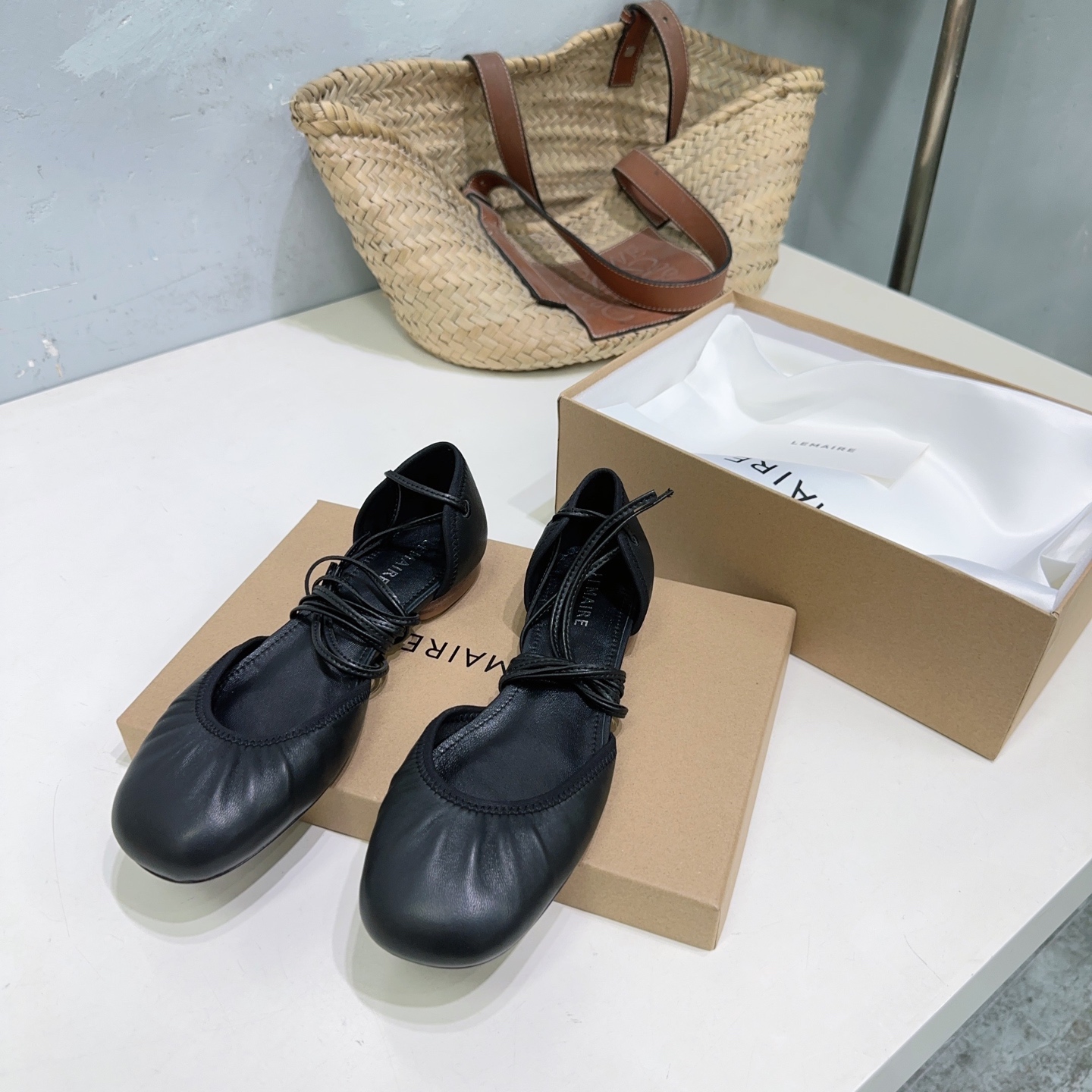 “LEMAIRE Mary Jane Ballet Shoes: High-Quality Italian Imports in Lazy Chicken Yellow” - 图片 5