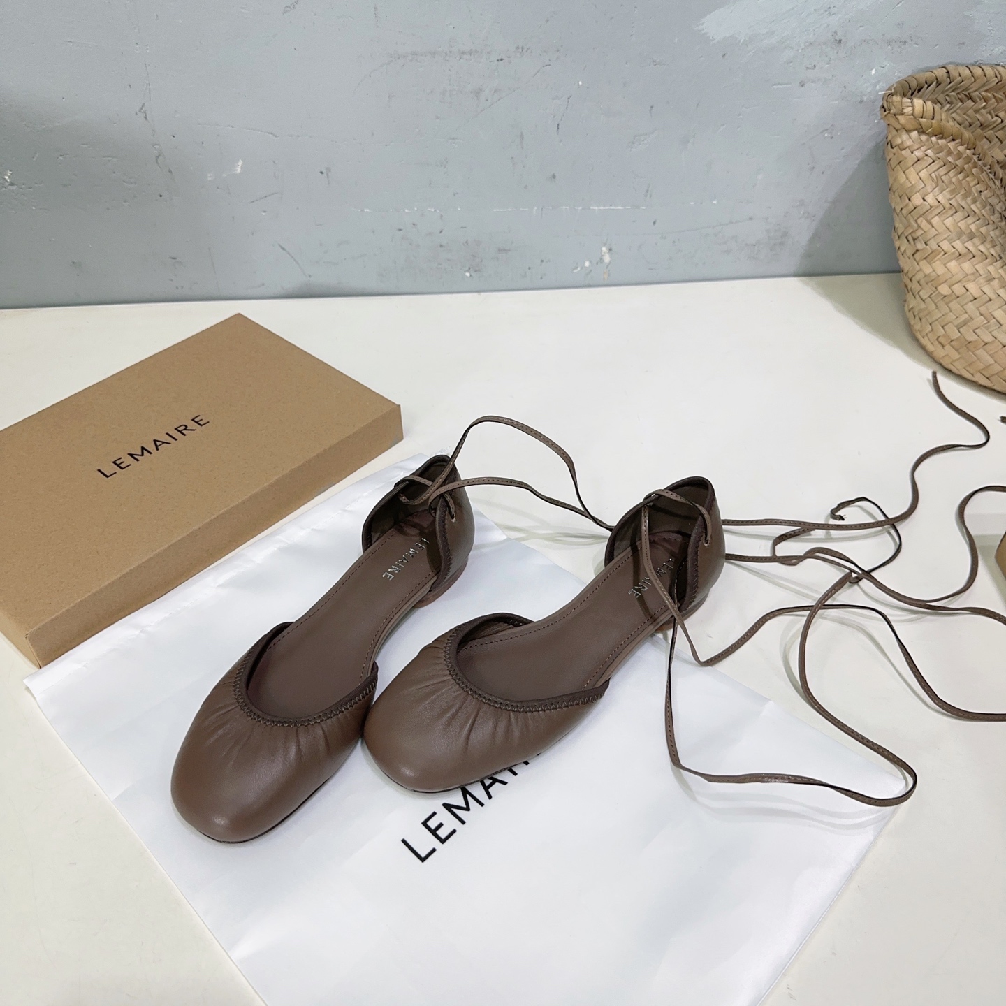 LEMAIRE Mary Jane Ballet Shoes: High-Quality Italian Imports, Stylish and Comfortable. - 图片 4
