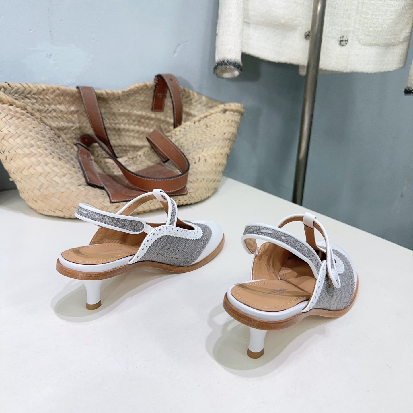 Maison Margiela Margilla Sandals: High Quality Sport Style Design in Perforated Leather - 图片 5