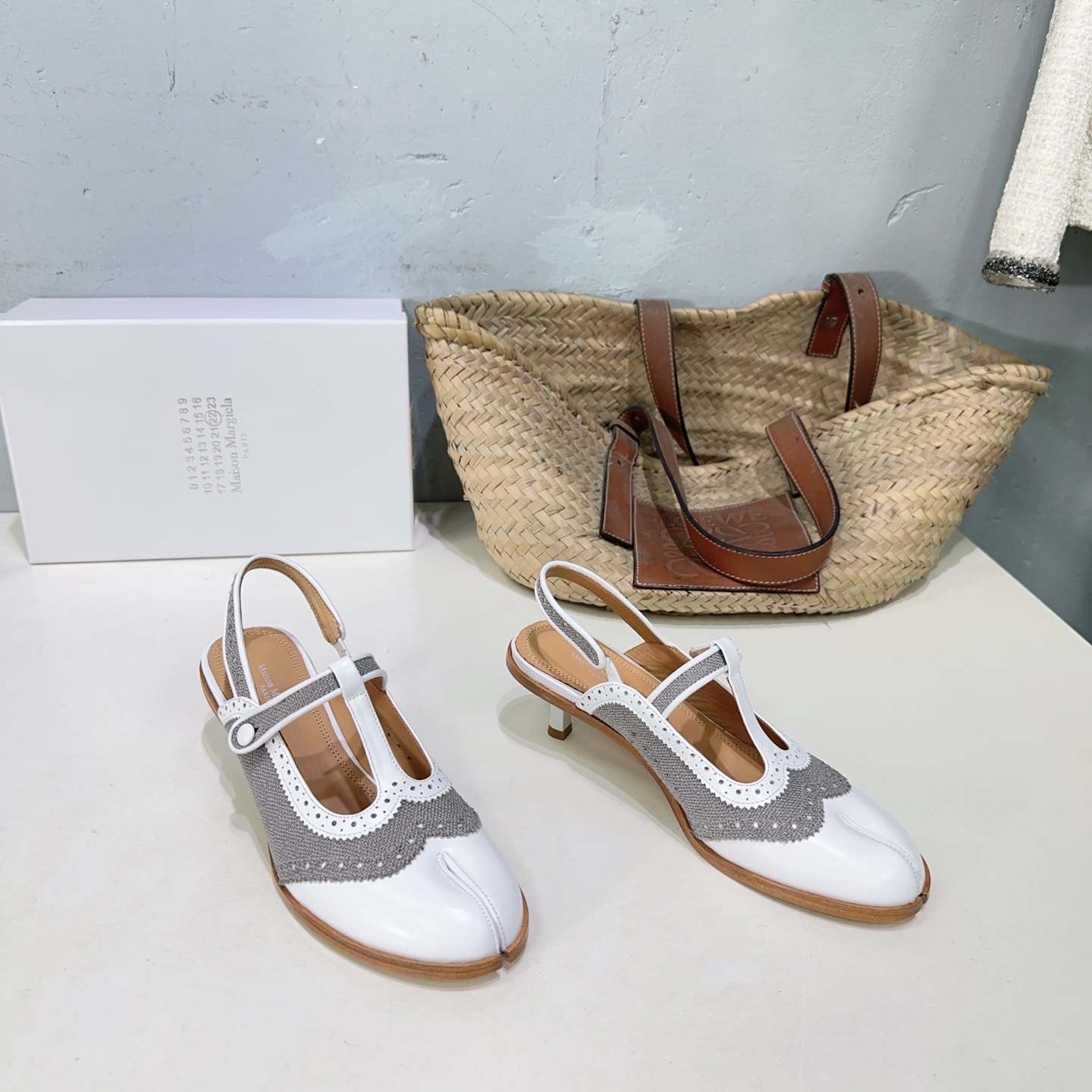 Maison Margiela Margilla Sandals: High Quality Sport Style Design in Perforated Leather - 图片 3