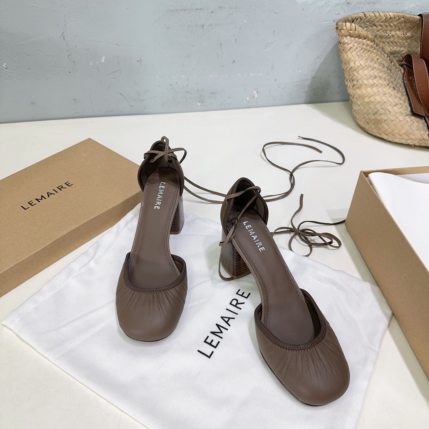 High-Quality LEMAIRE Mary Jane Ballet Shoes: Italian Import, Flat-Bedded, Heelless, 25 Seasons. - 图片 8