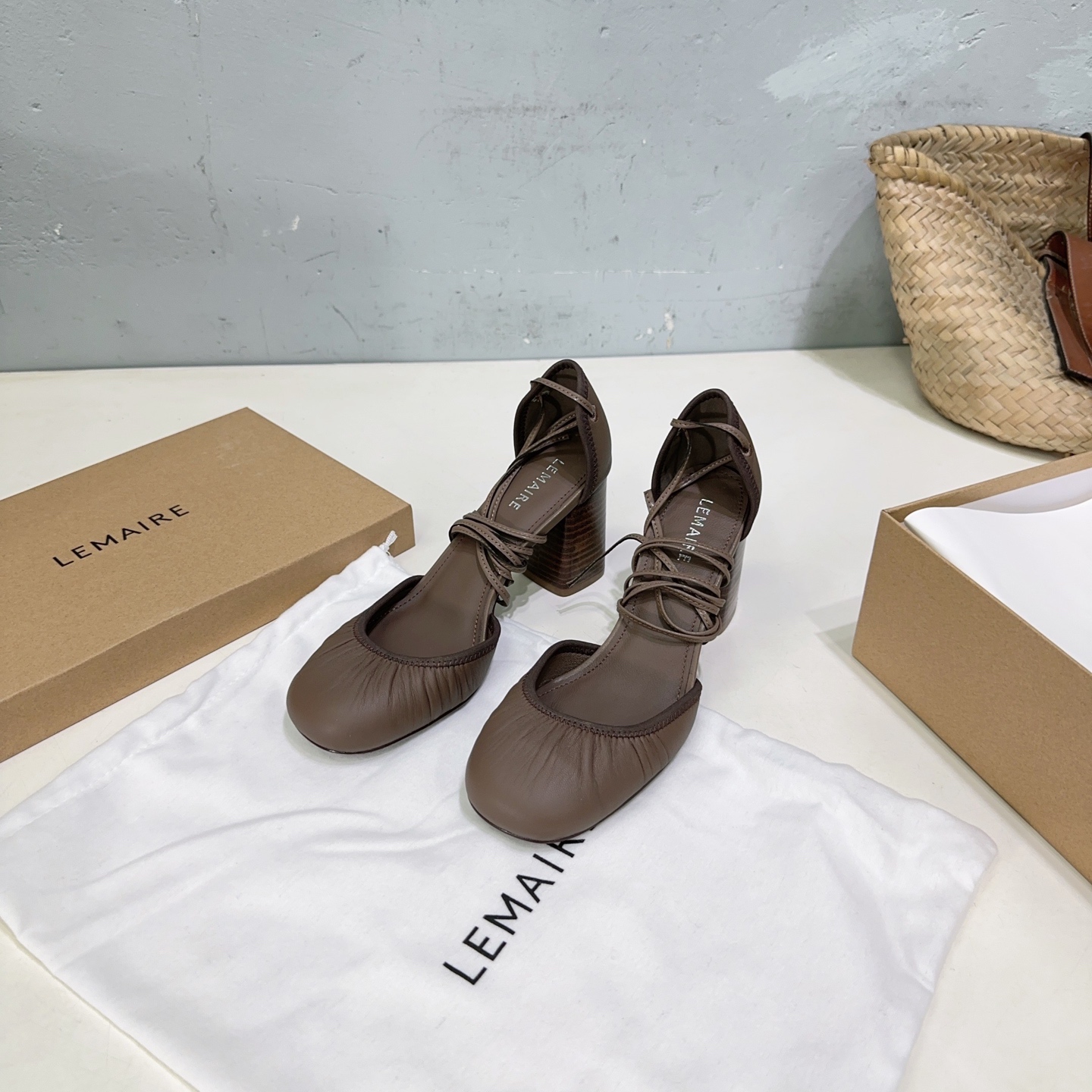 High-Quality LEMAIRE Mary Jane Ballet Shoes: Italian Import, Flat-Bedded, Heelless, 25 Seasons. - 图片 6