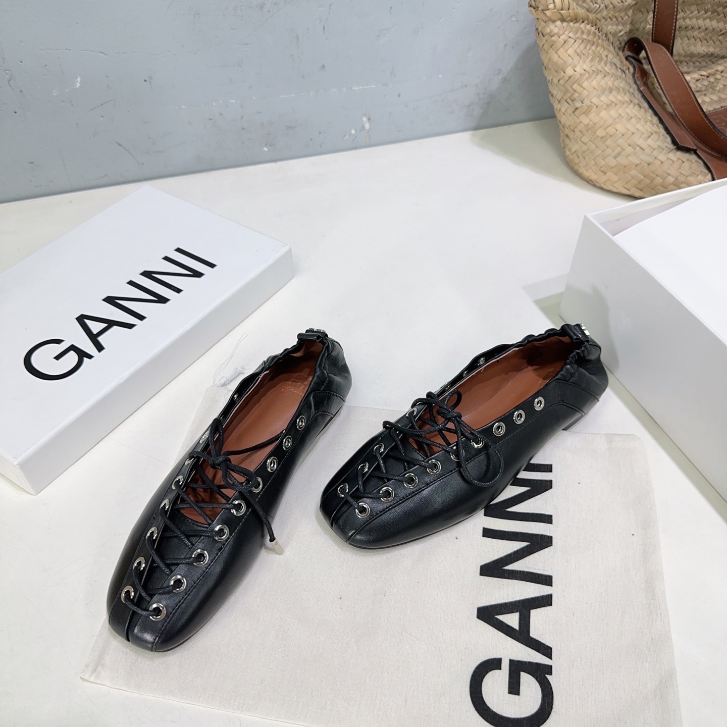 High Quality Factory-Made Shoes, Size 650, Unique Design, Profitable Product Line. - 图片 2