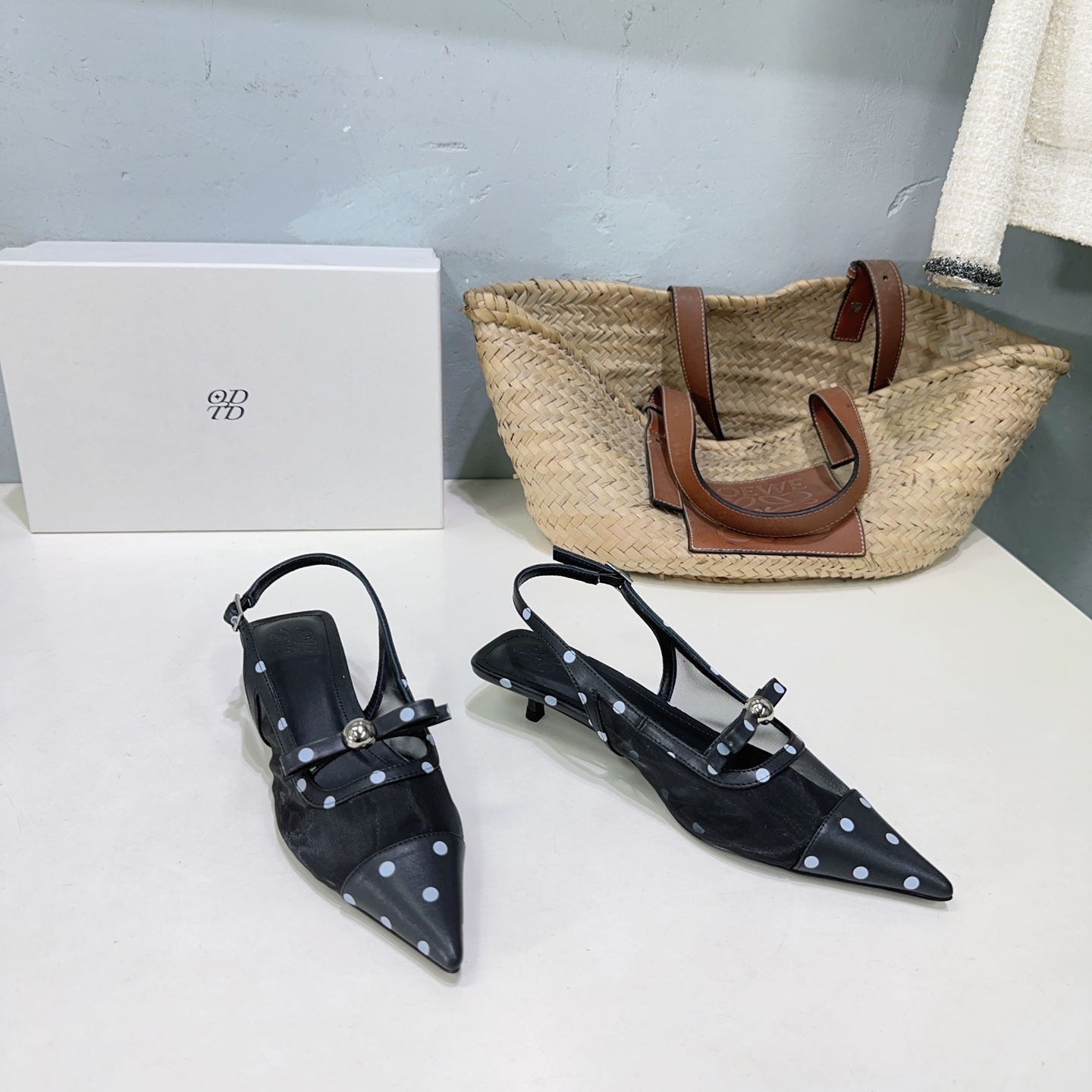 Glamorous High-Quality Sandal Sandals with Leg Stretching Effect in 35-41 Sizes