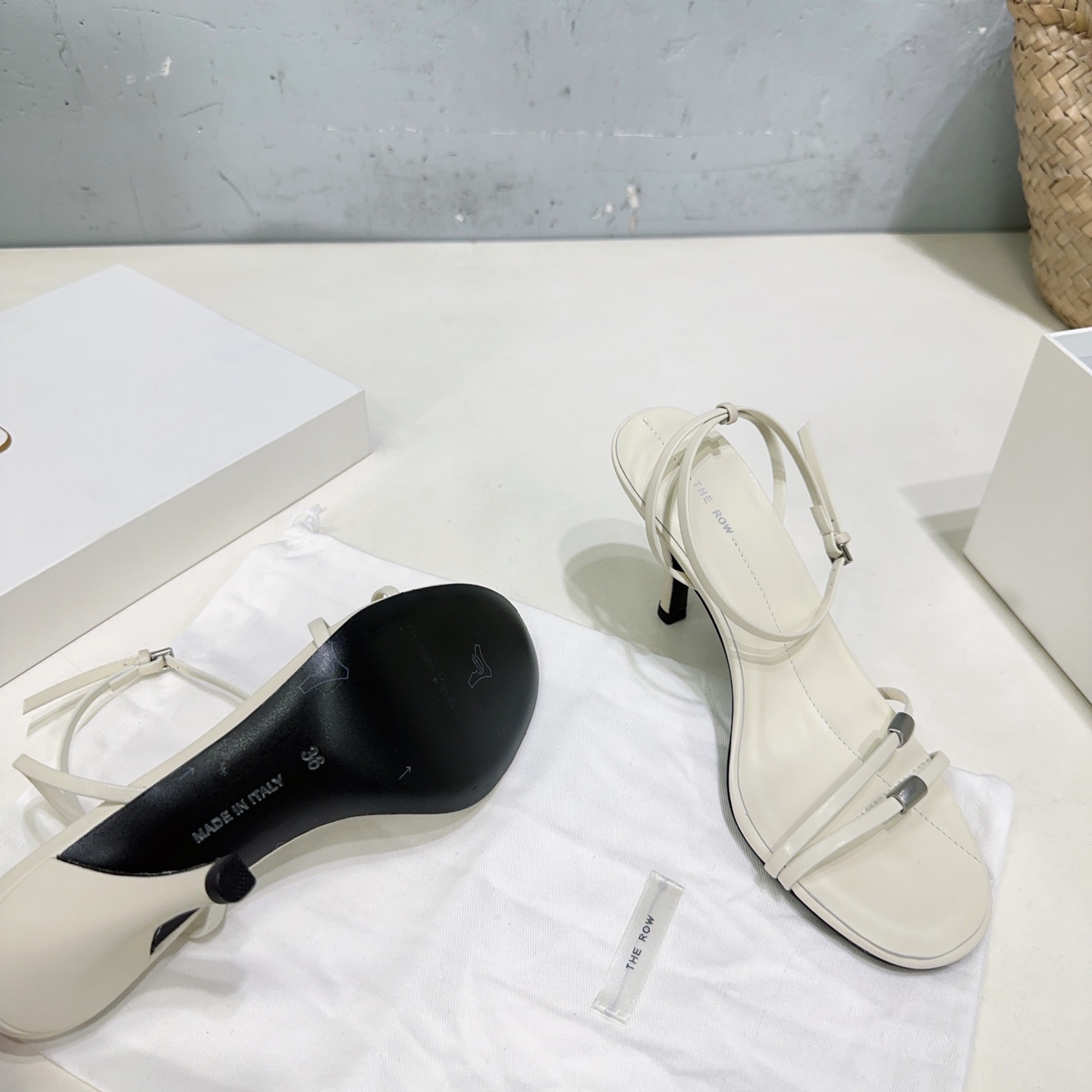 Italian Leather High and Low Toes Shoes: Stylish, Comfortable, High Quality Sizes 35-41 - 图片 9