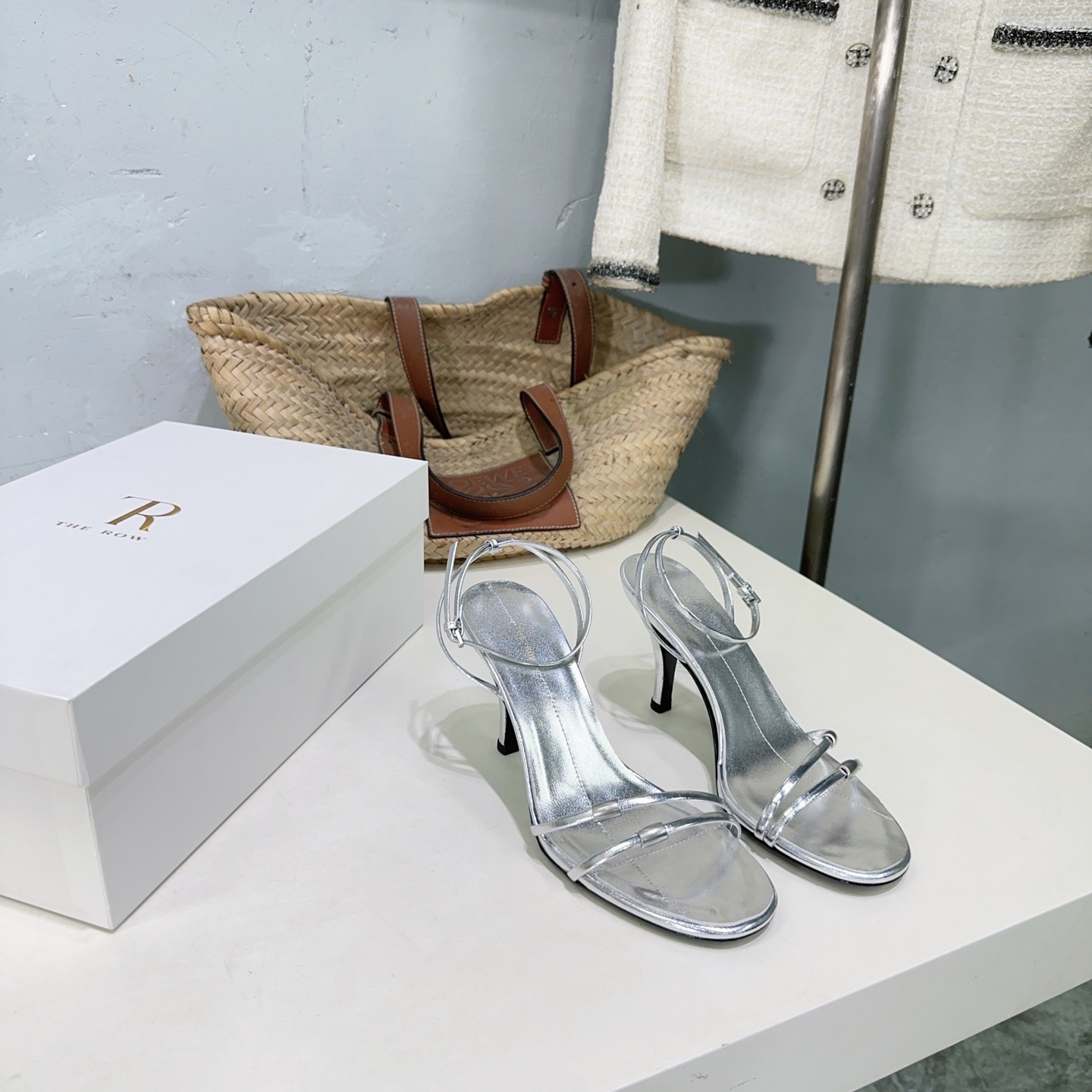 Stylish High and Low Toes Shoes: Ro* 25 Springs and Summer New Snacks - 图片 4