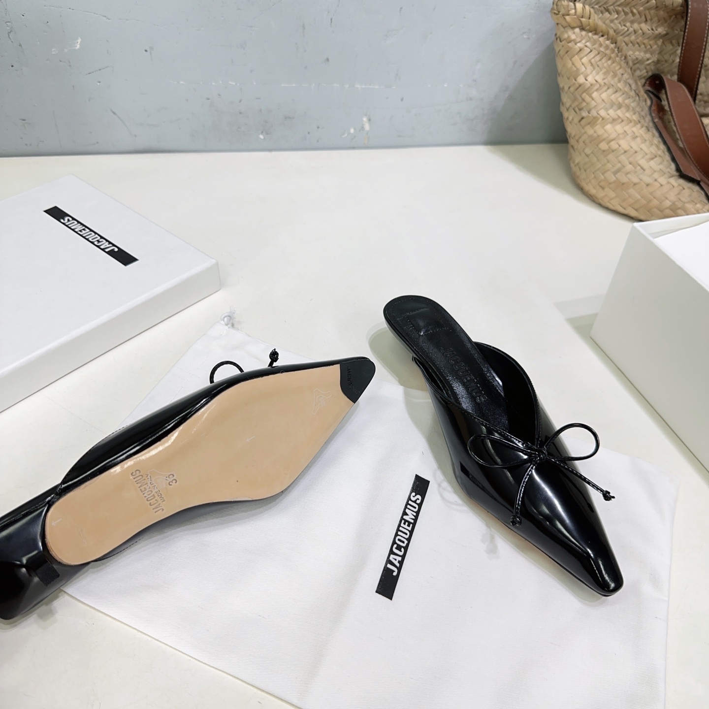 High Quality Jacquesquemus Shoes: Elegant, Sexy, and Stylish Butterfly Knot Design - 图片 9