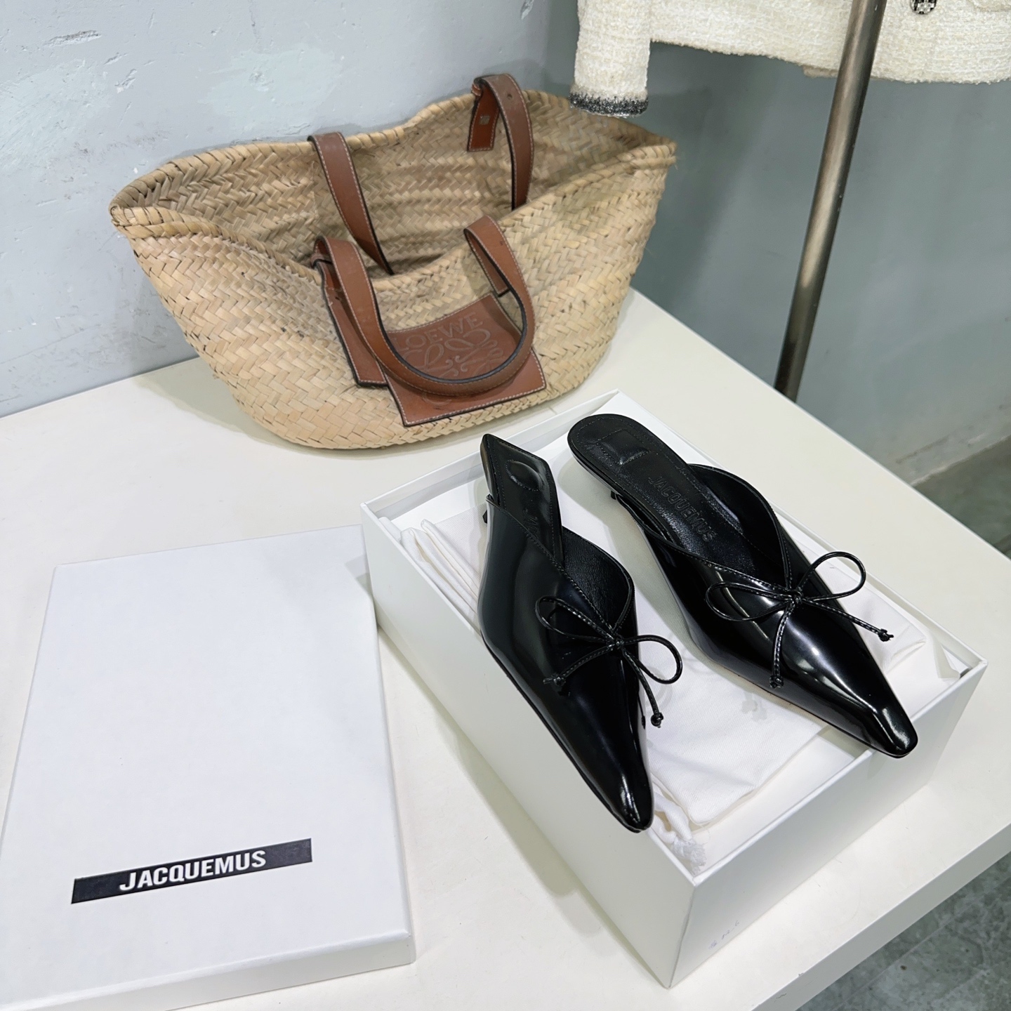 High Quality Jacquesquemus Shoes: Elegant, Sexy, and Stylish Butterfly Knot Design - 图片 5