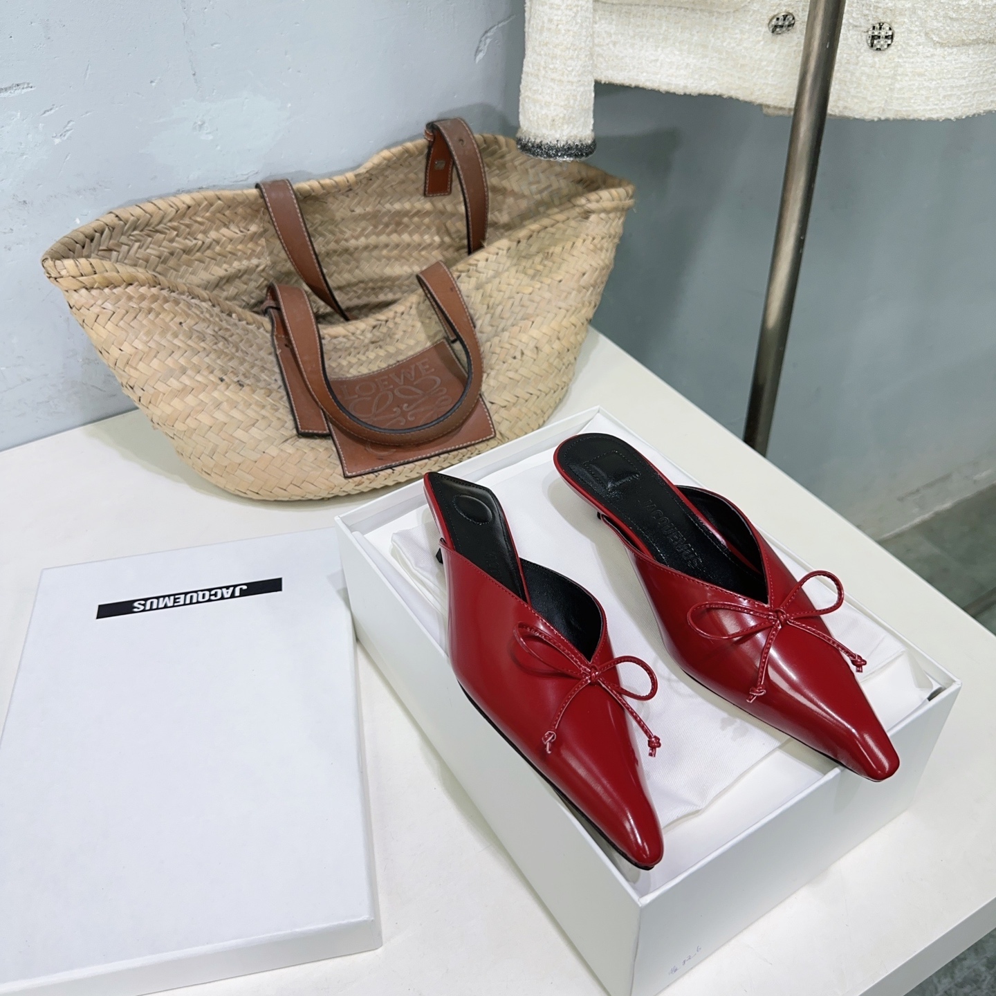 High-Quality Exit 675: Jacquesquemus Pointy Cat-Back Shoes for Elegant Summer Style - 图片 5
